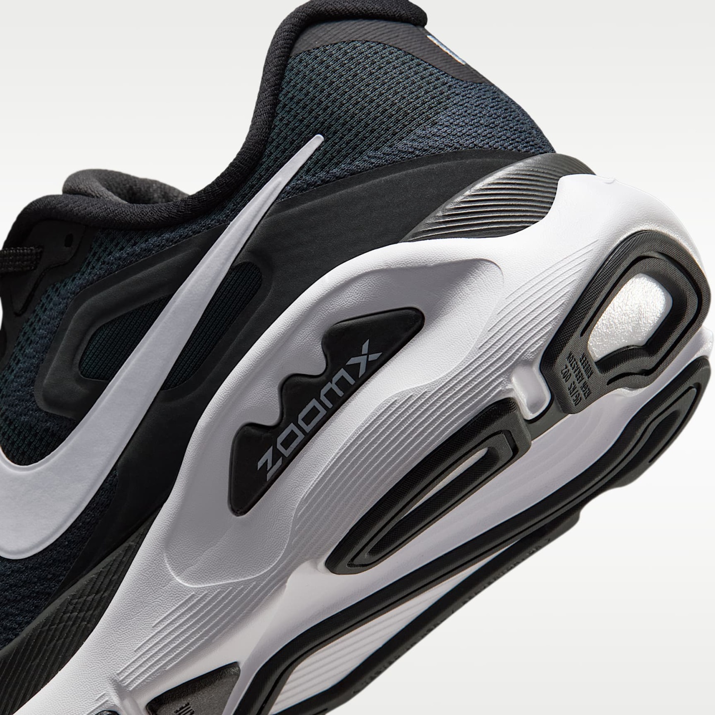 Nike Structure Plus Straßenlaufschuh (Damen) – Schwarz/Anthracite/Weiß