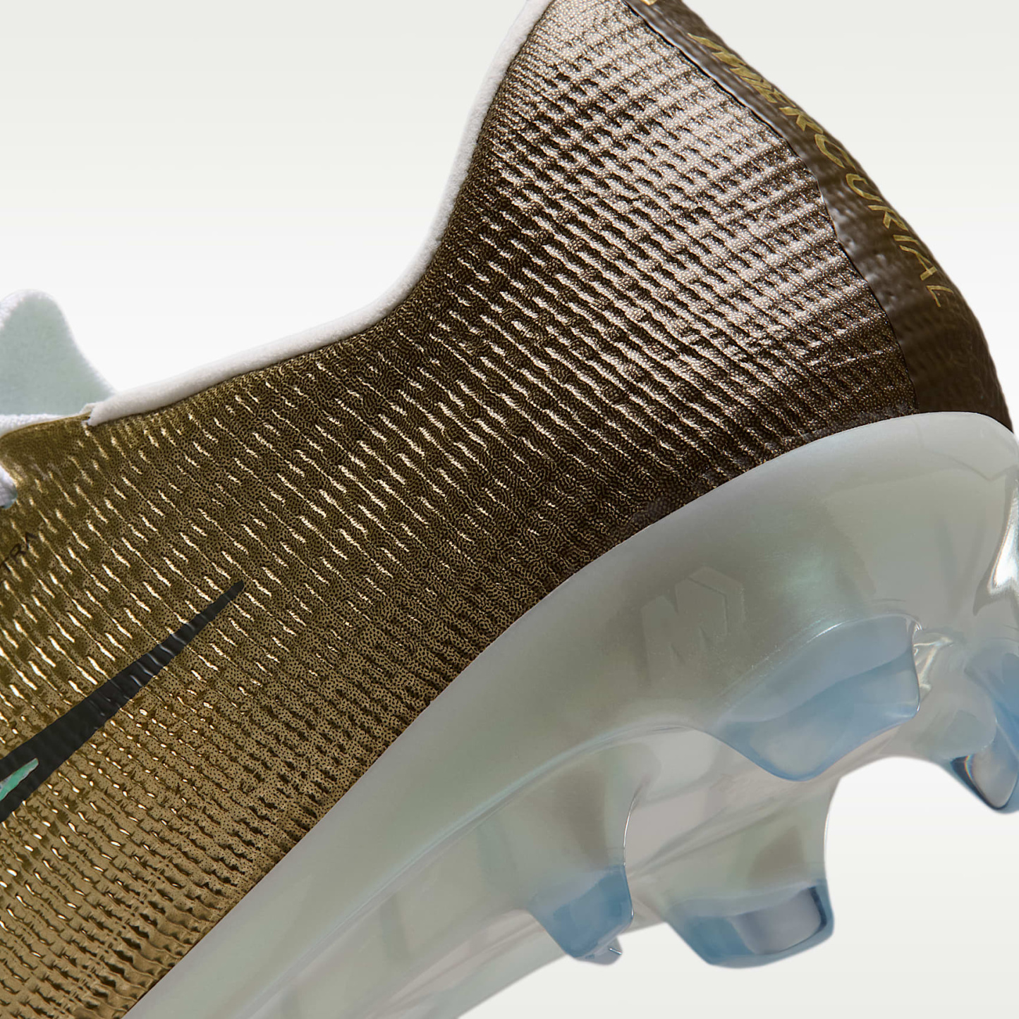 Nike Mercurial Superfly 11 Elite "Kylian Mbappé" Low-Top-Fußballschuh für normalen Rasen – Metallic Gold/Green Glow