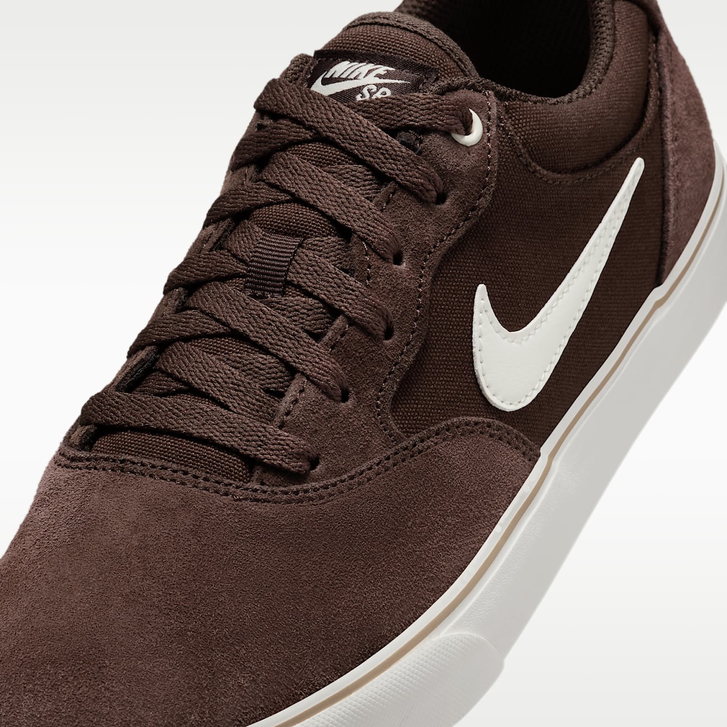 Nike SB Chron 2 Skateboardschuh – Baroque Brown/Phantom/Parachute Beige/Pale Ivory