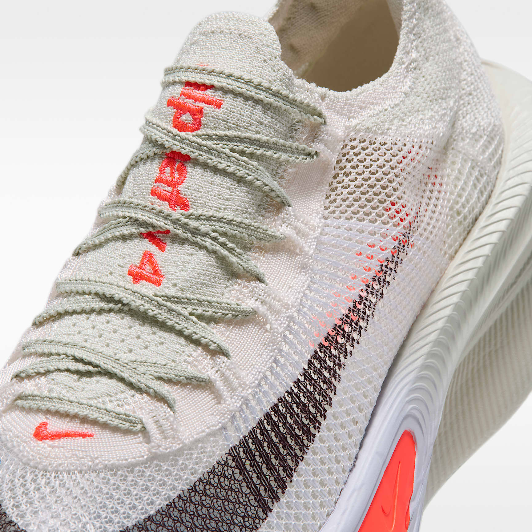 Nike Alphafly 4 Straßenlaufschuh für Wettkämpfe (Herren) – Sea Glass/Laser Crimson/Phantom/Burgundy Ash