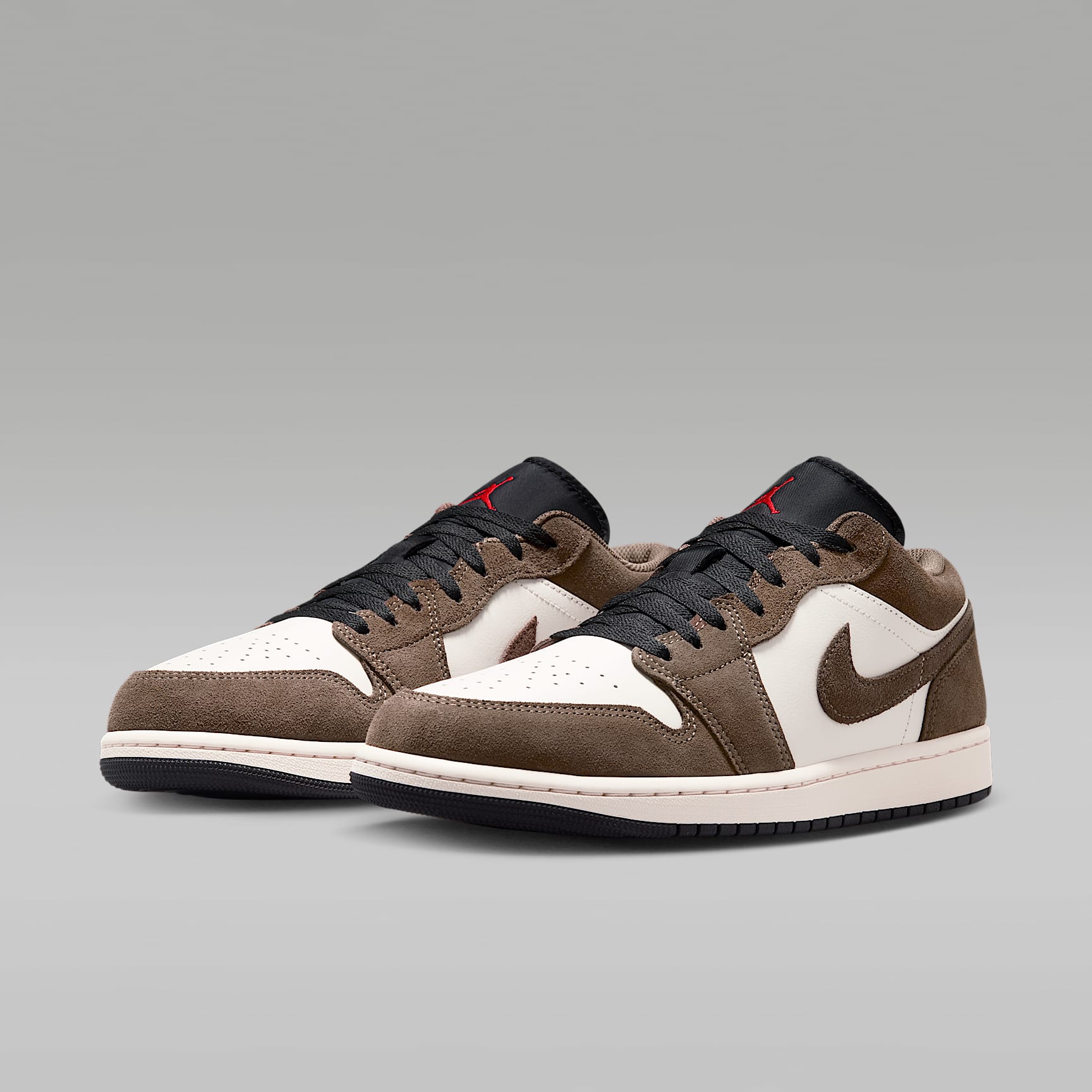 Air Jordan 1 Low Herrenschuh – Palomino/Phantom/Sail/Schwarz