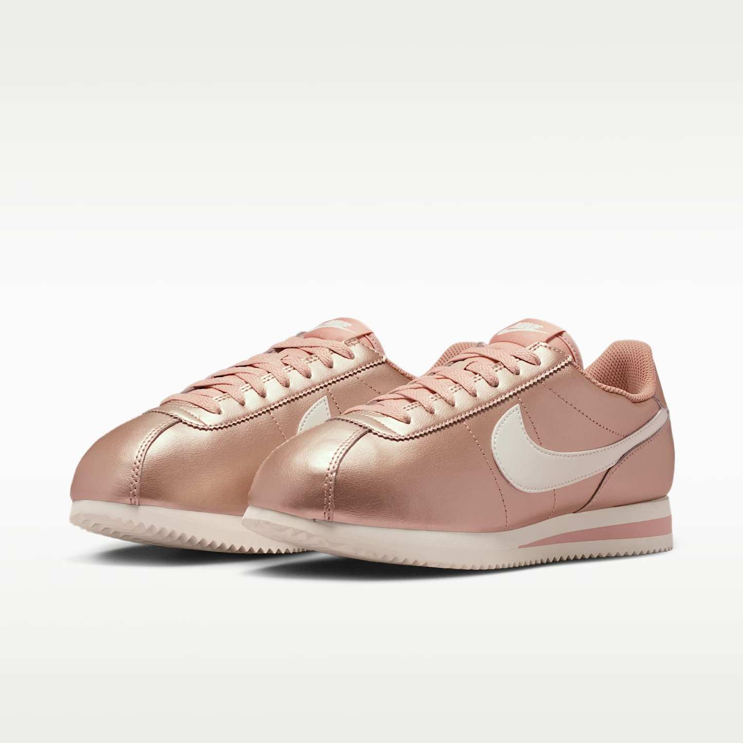 Nike Cortez Schuh (Damen) – Metallic Red Bronze/Rose Whisper/Sail