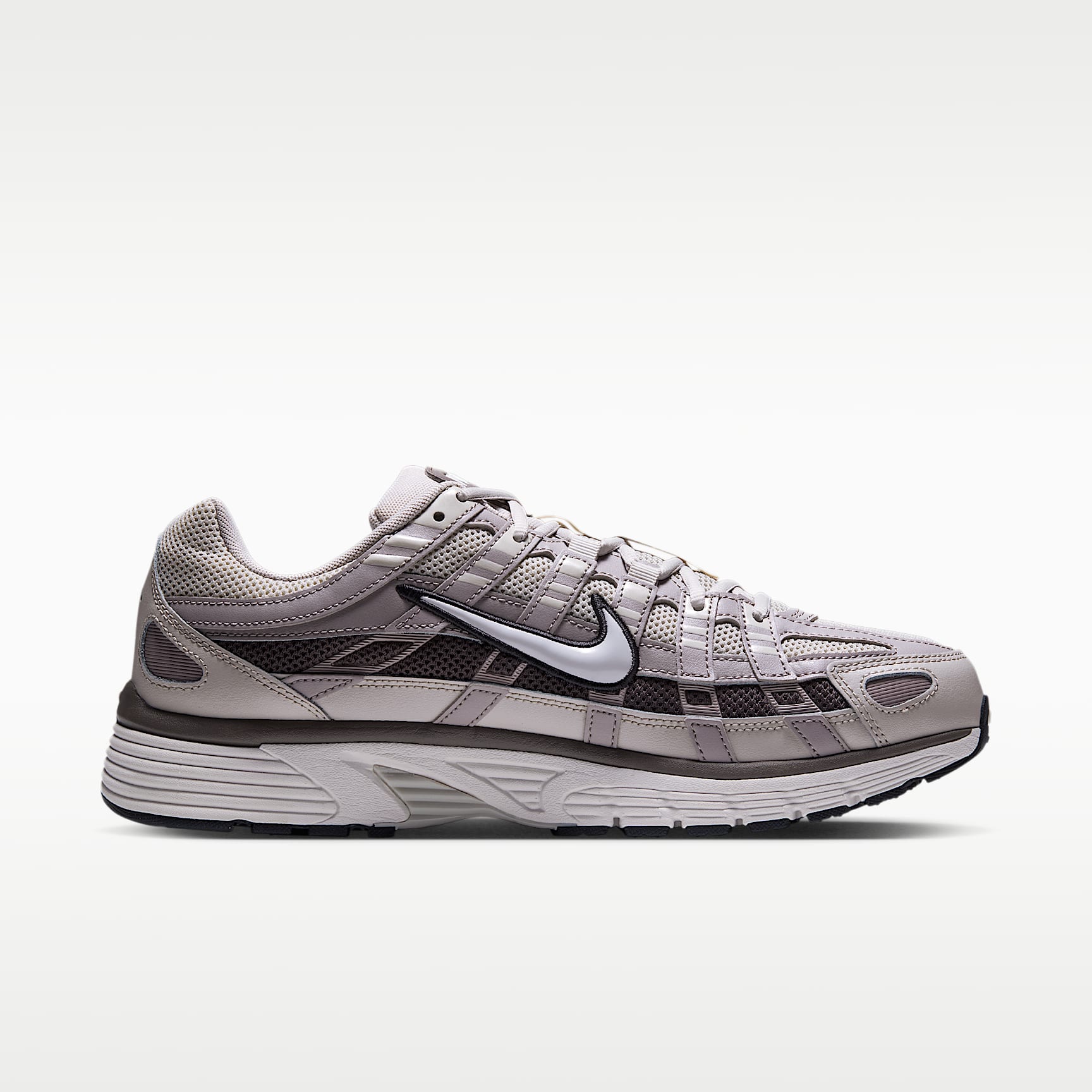 Nike P-6000 Schuh – Light Bone/College Grey/Cave Stone/Summit White