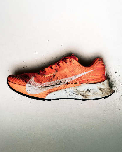 Nike ACG Ultrafly Traillaufschuhe für Wettkämpfe – Hyper Crimson/Total Orange/Vivid Purple/Weiß