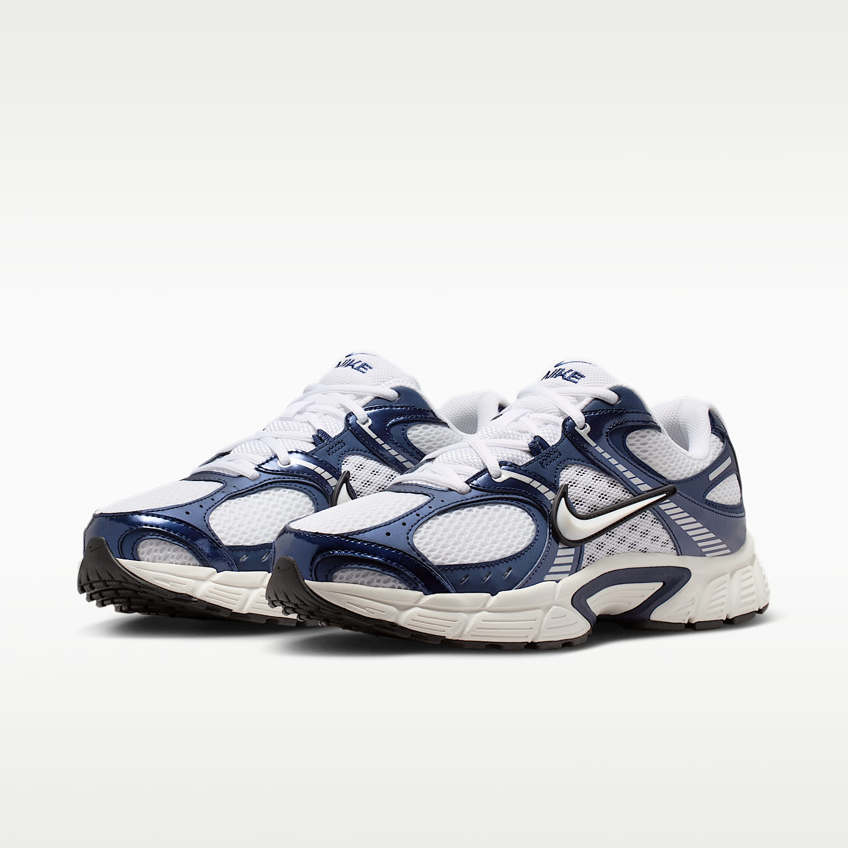 Nike V5 RNR Schuh (Herren) – Weiß/Midnight Navy/Metallic Silver/Weiß