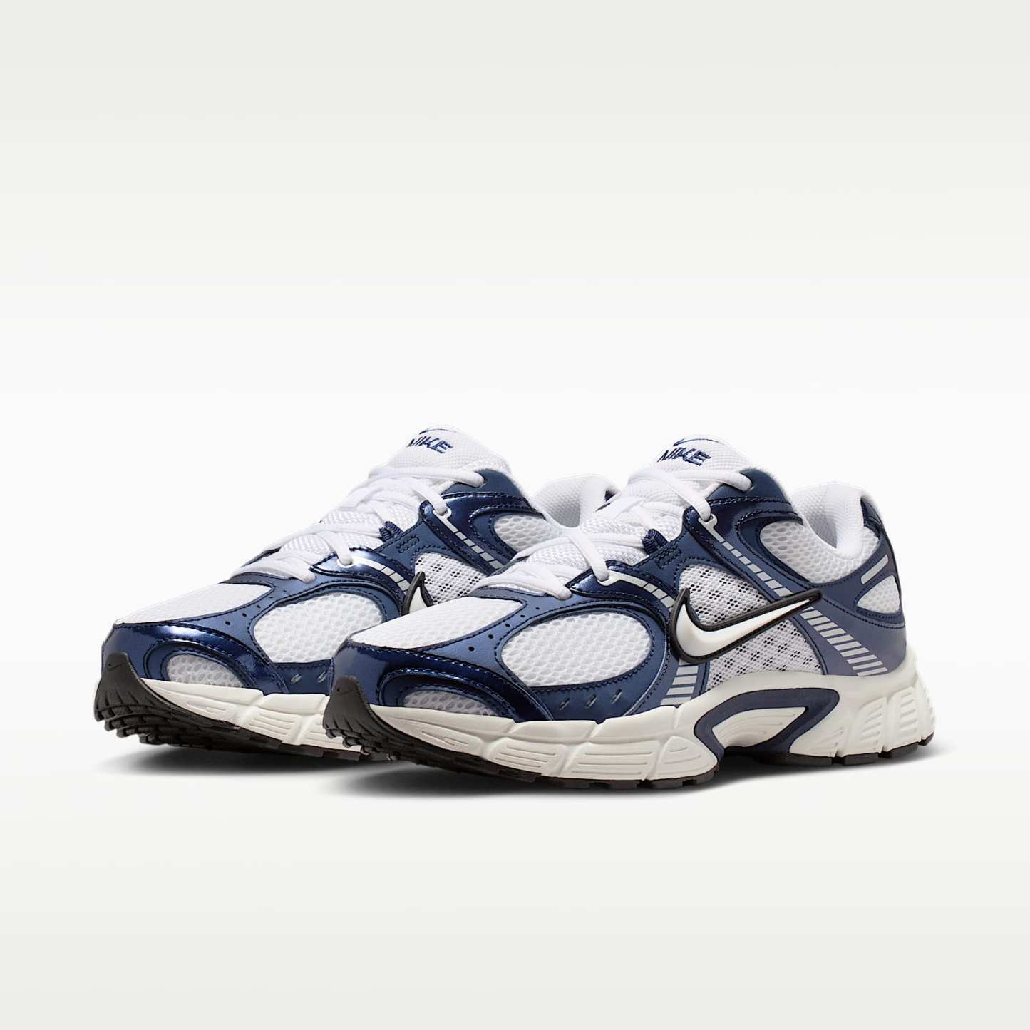 Nike V5 RNR Schuh (Herren) – Weiß/Midnight Navy/Metallic Silver/Weiß