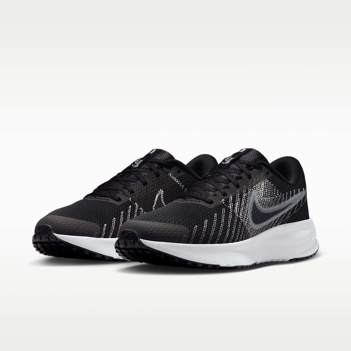 Nike Run Defy Straßenlaufschuh (Damen) – Schwarz/Wolf Grey/Weiß