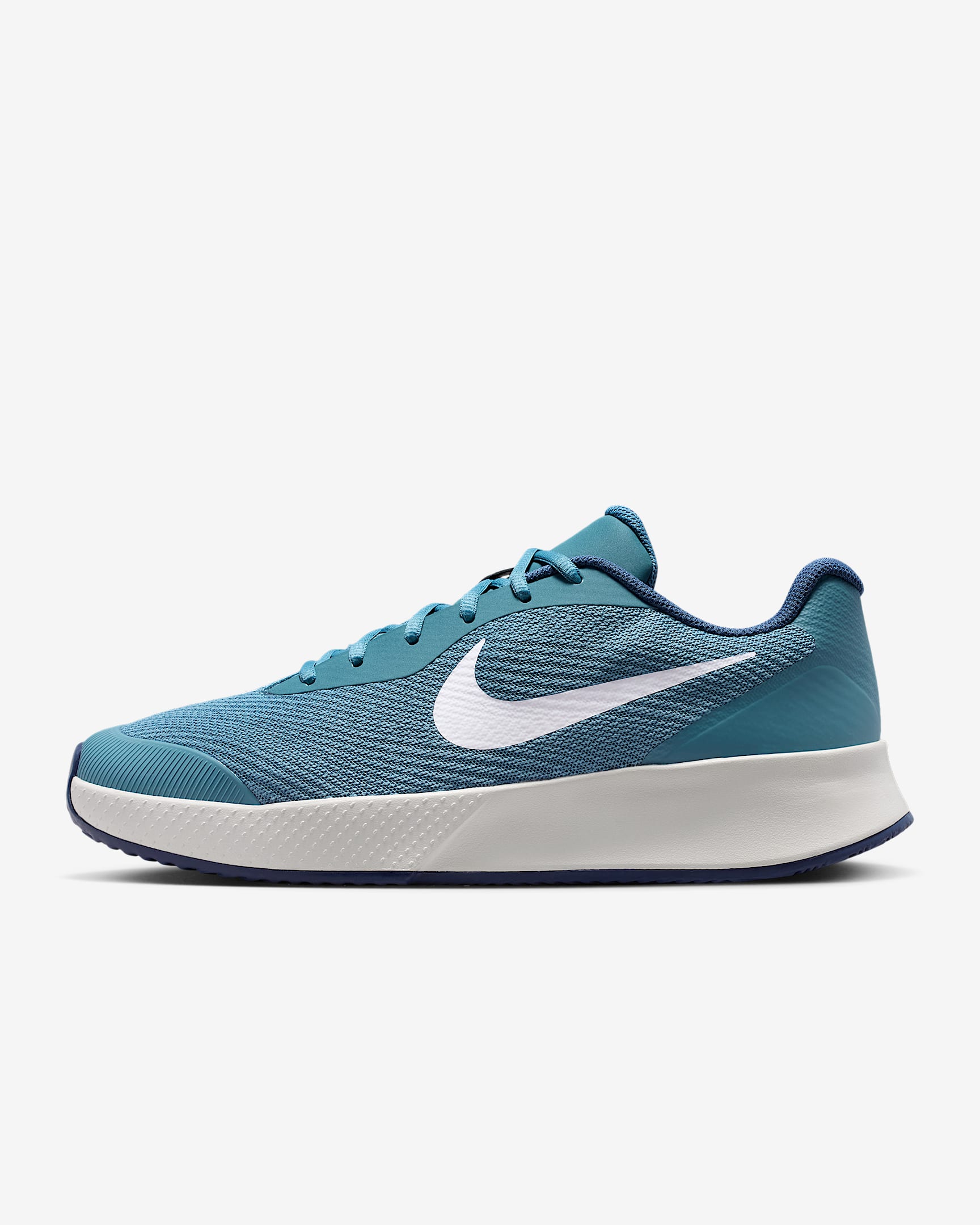 NikeCourt Lite 3 Clay Court Tennisschuh (Herren) – Smokey Blue/Light Bone/New Slate/Weiß
