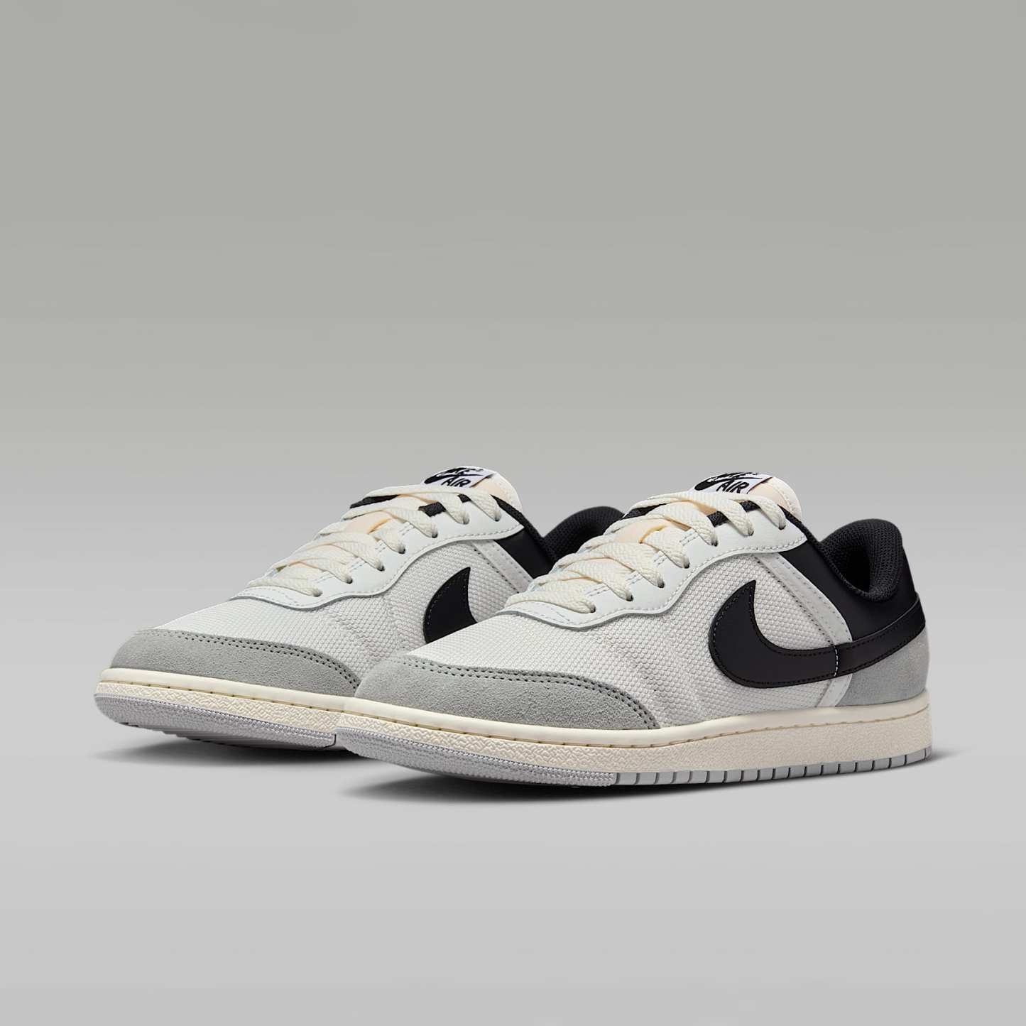 Air Jordan Skyline Low Damenschuh – Summit White/Light Smoke Grey/Sail/Schwarz