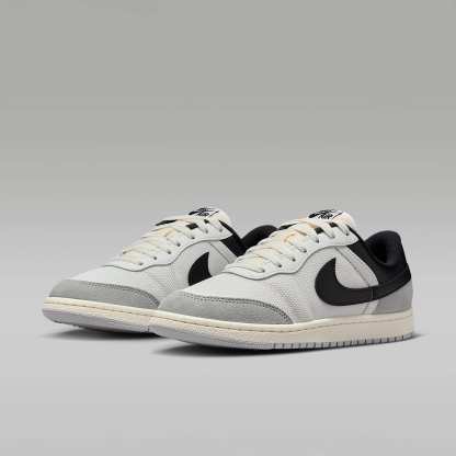 Air Jordan Skyline Low Damenschuh – Summit White/Light Smoke Grey/Sail/Schwarz