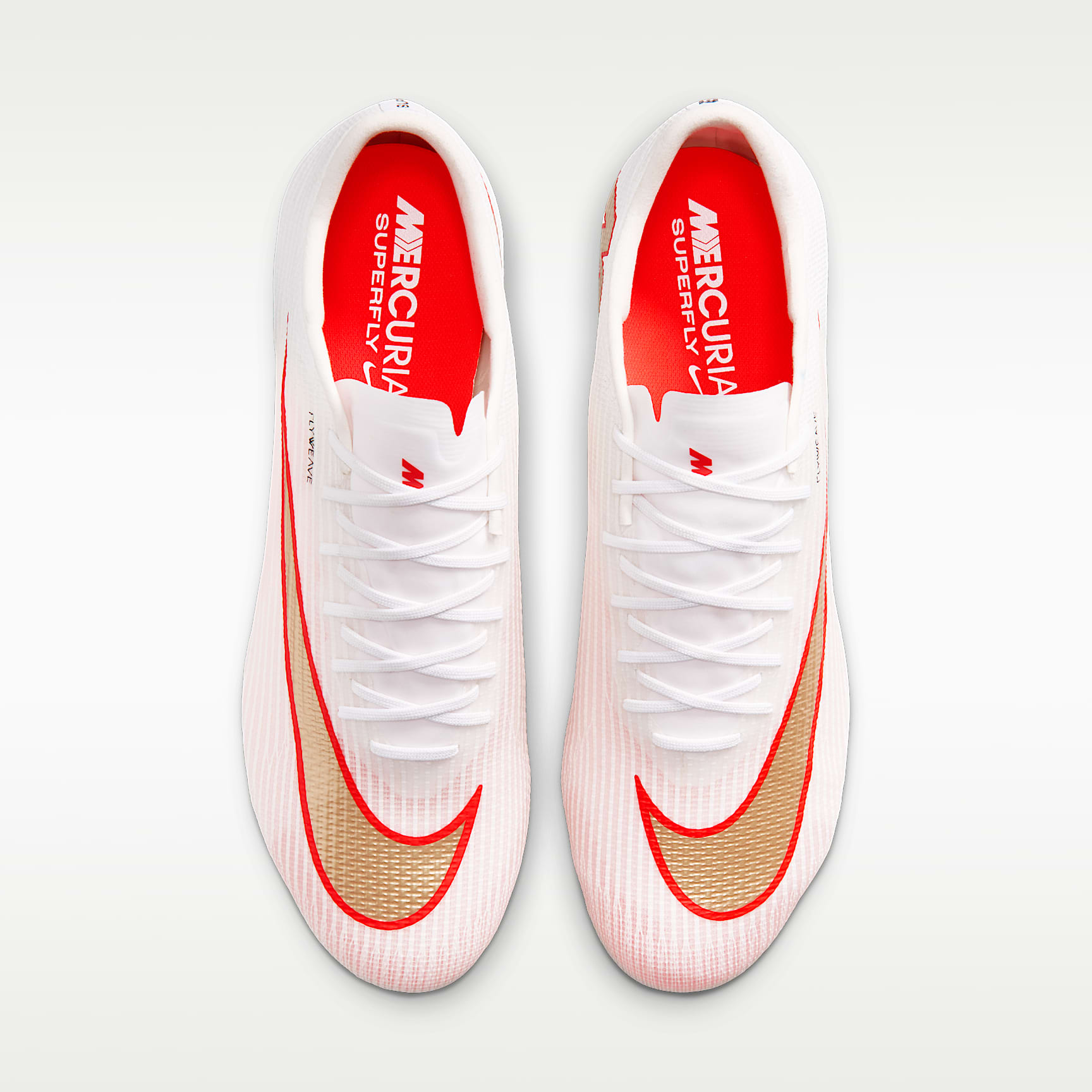 Nike Mercurial Superfly 11 Pro Low-Top-Fußballschuh für normalen Rasen – Weiß/Bright Crimson/Blur
