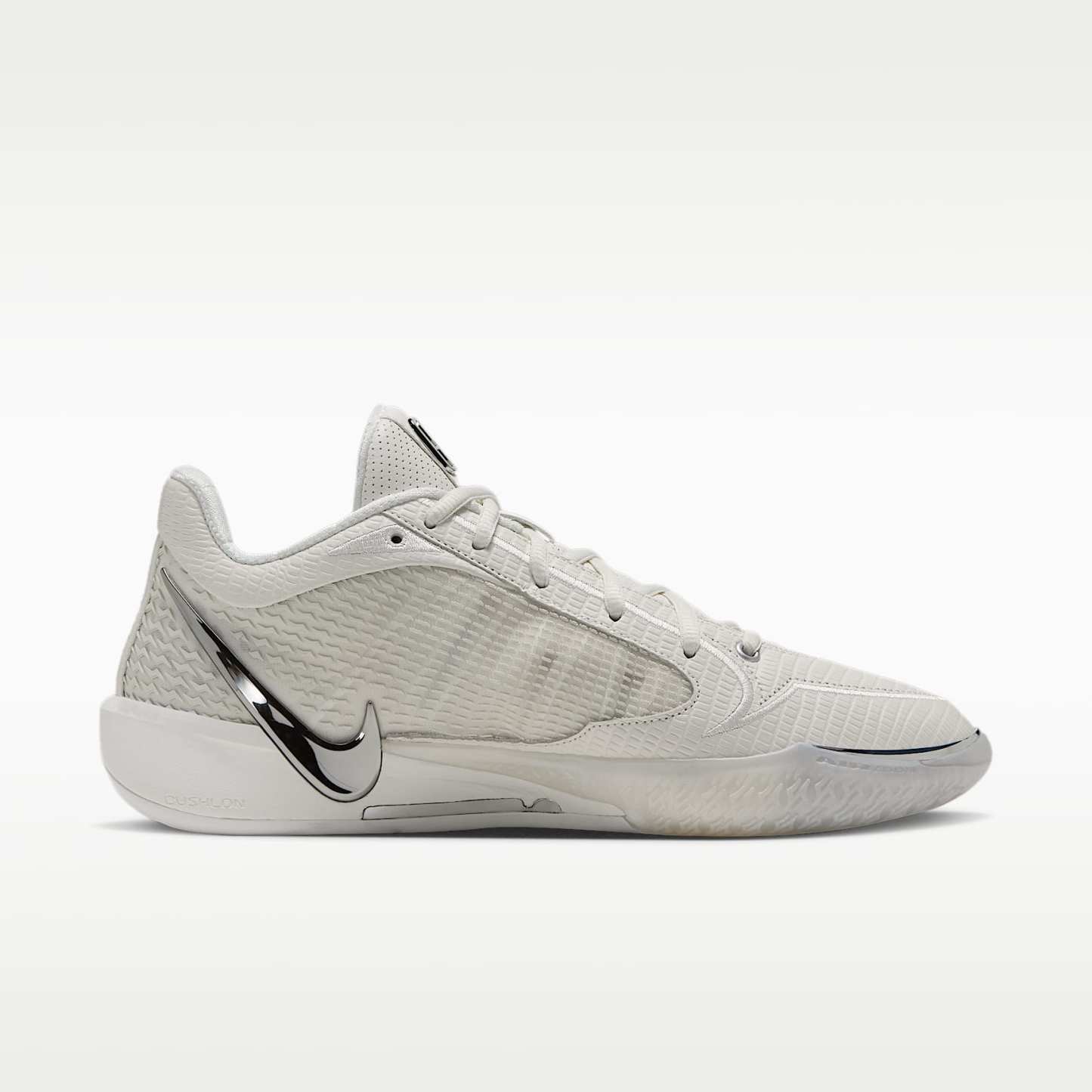 Sabrina 4 "White Label LX" Basketballschuhe – Sail/Sail/Metallic Silver