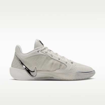 Sabrina 4 "White Label LX" Basketballschuhe – Sail/Sail/Metallic Silver