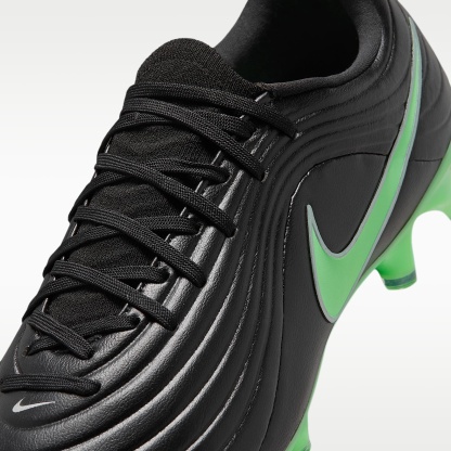 Nike Tiempo Maestro Academy Low Top Fußballschuh für verschiedene Böden – Schwarz/Schwarz/Illusion Green