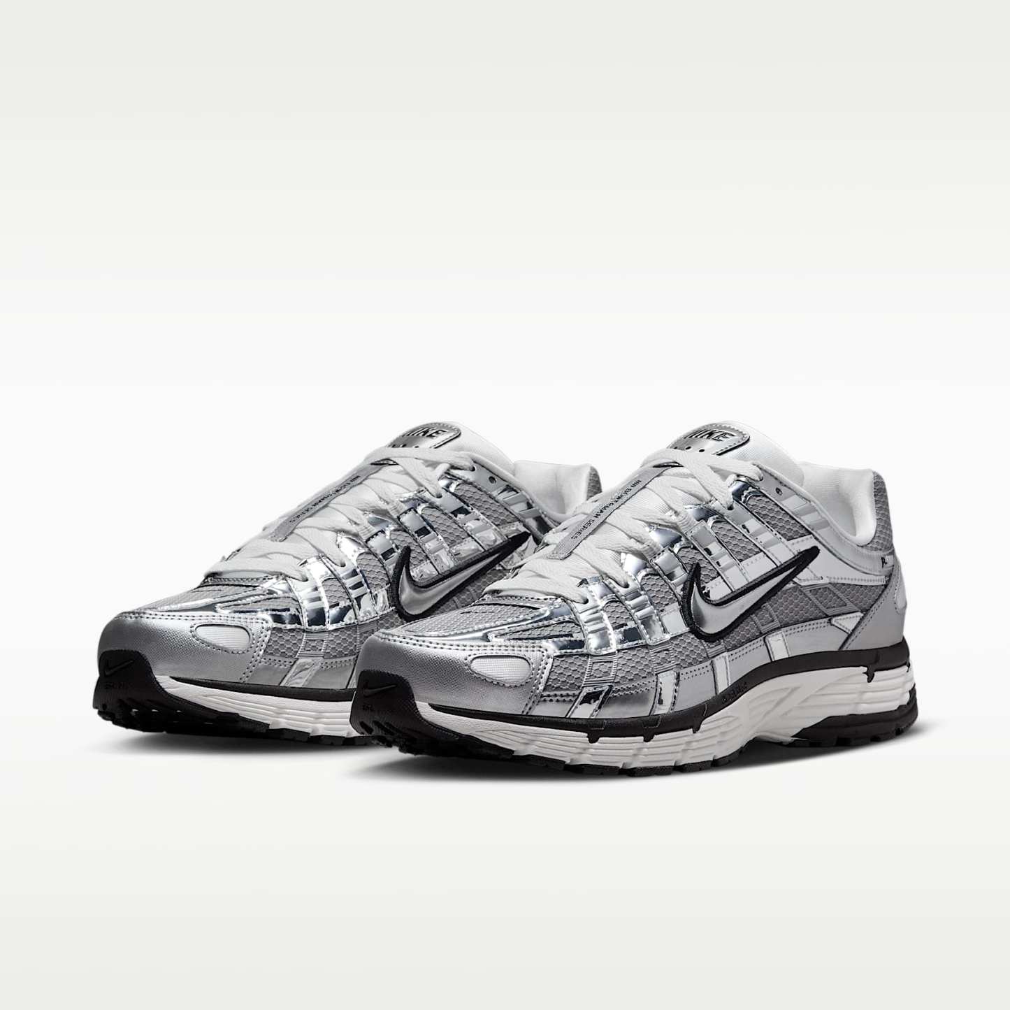Nike P-6000 Schuh – Metallic Silver/Sail/Schwarz/Metallic Silver