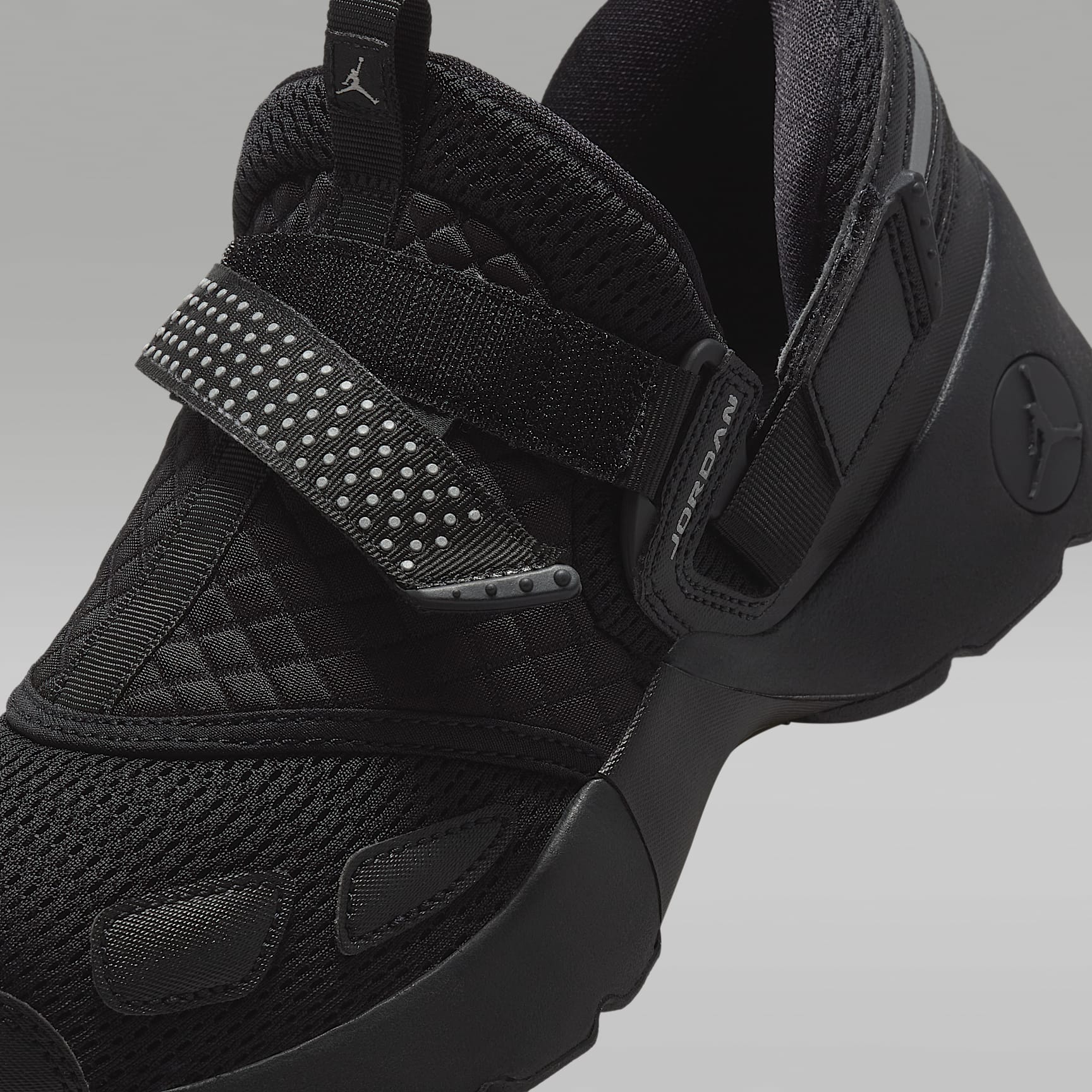 Jordan Trunner LX Schuh (Damen) – Schwarz/Schwarz/Schwarz