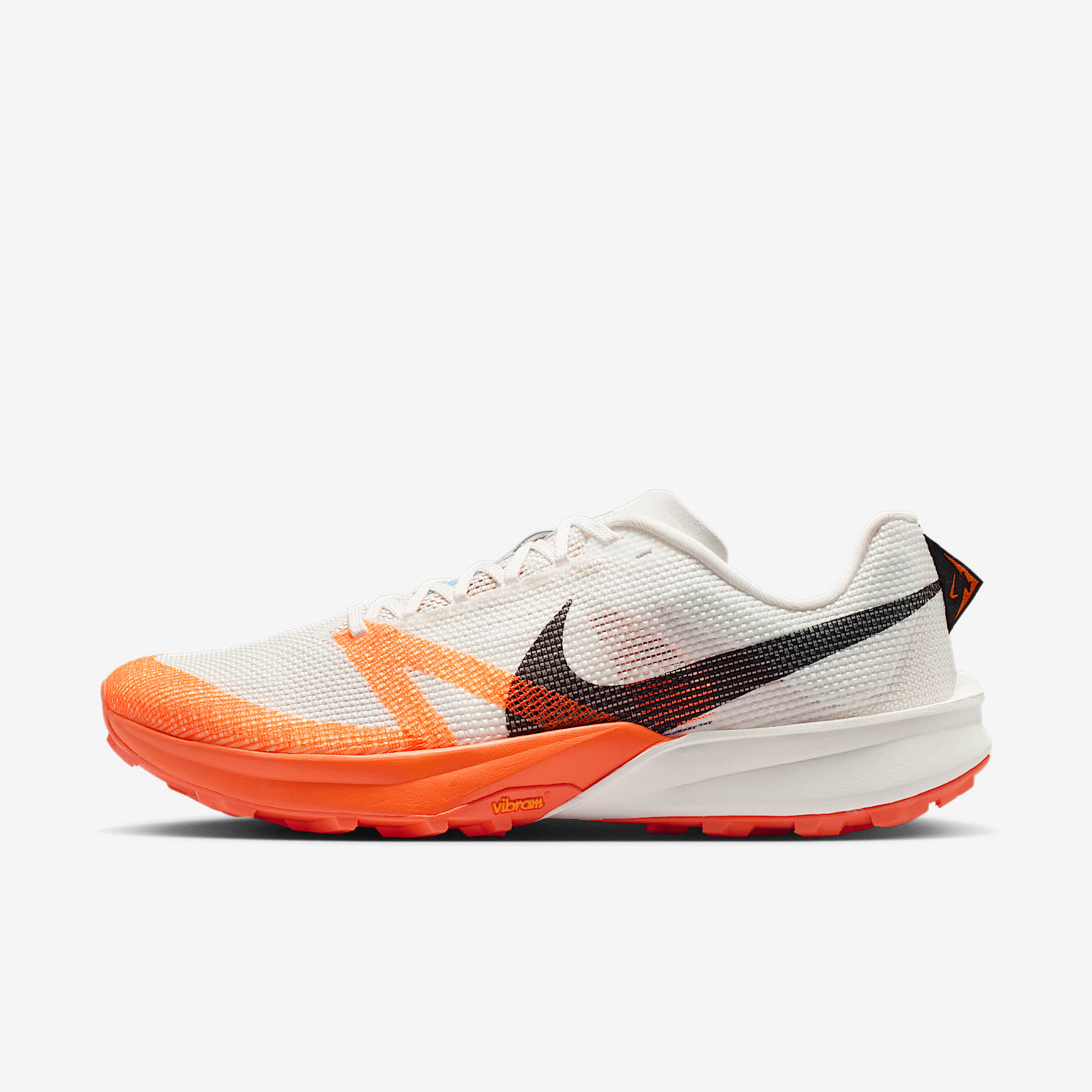 Nike Kiger 10 Traillaufschuh – Summit White/Total Orange/Safety Orange/Schwarz