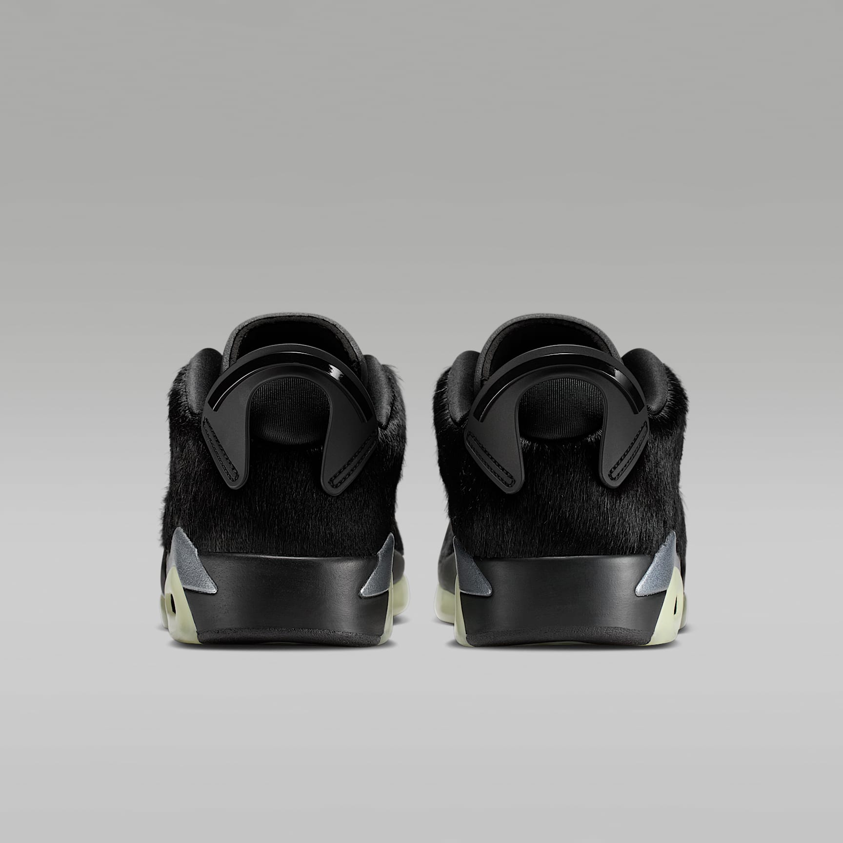 Air Jordan 6 Retro Low Schuh (Damen) – Schwarz/Schwarz/Schwarz
