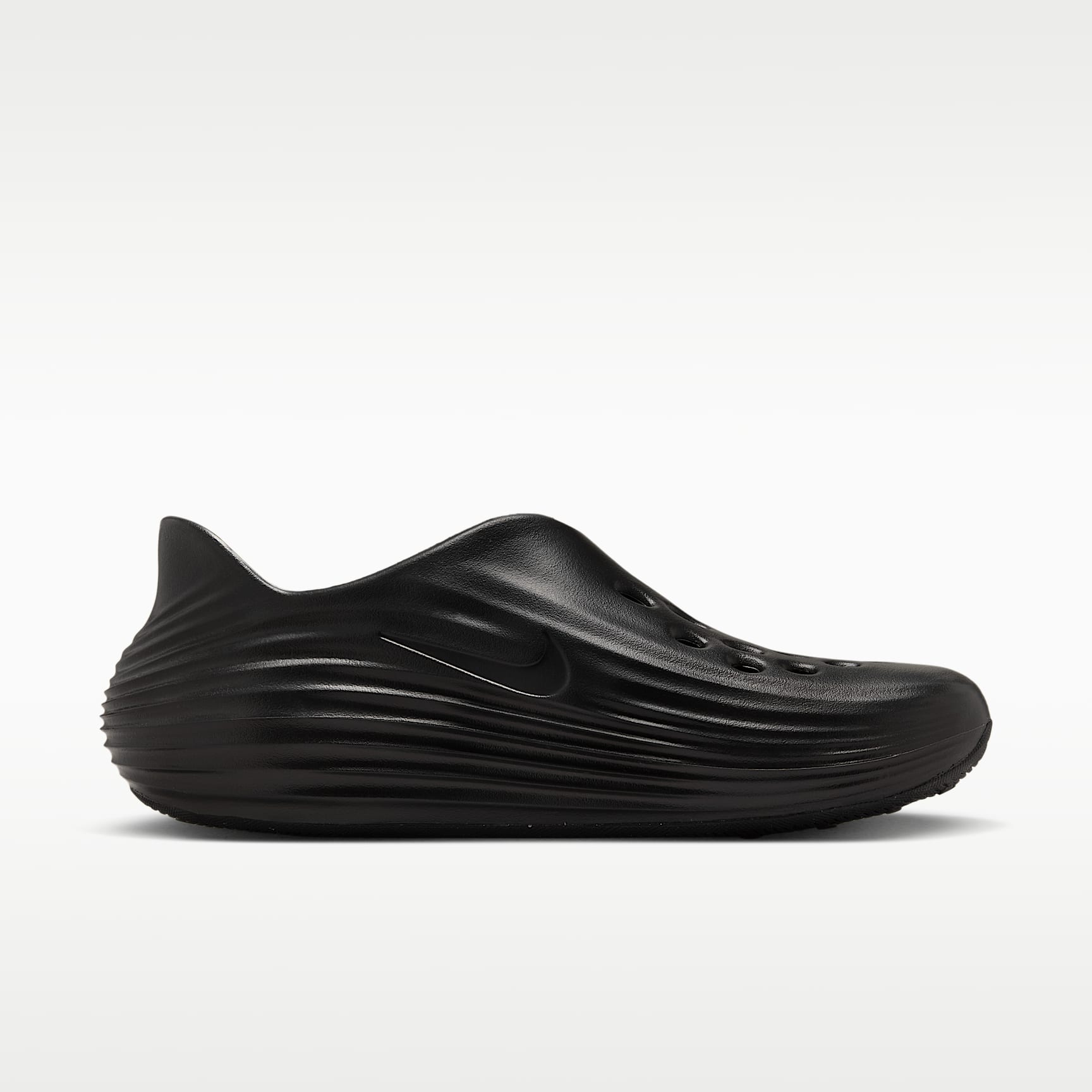 Nike ReactX Rejuven8 Schuh (Damen) – Schwarz/Schwarz/Schwarz
