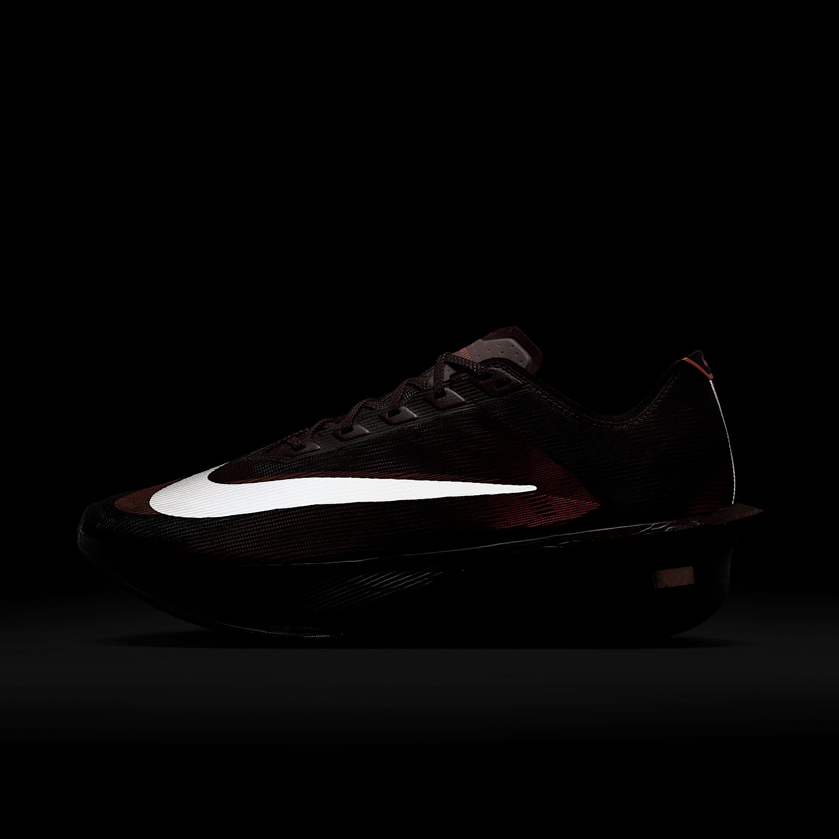 Nike Vaporfly 4 x Renegade Straßenlaufschuh für Wettkämpfe (Herren) – Brown Basalt/Bronze Eclipse/Burgundy Ash/Hyper Crimson