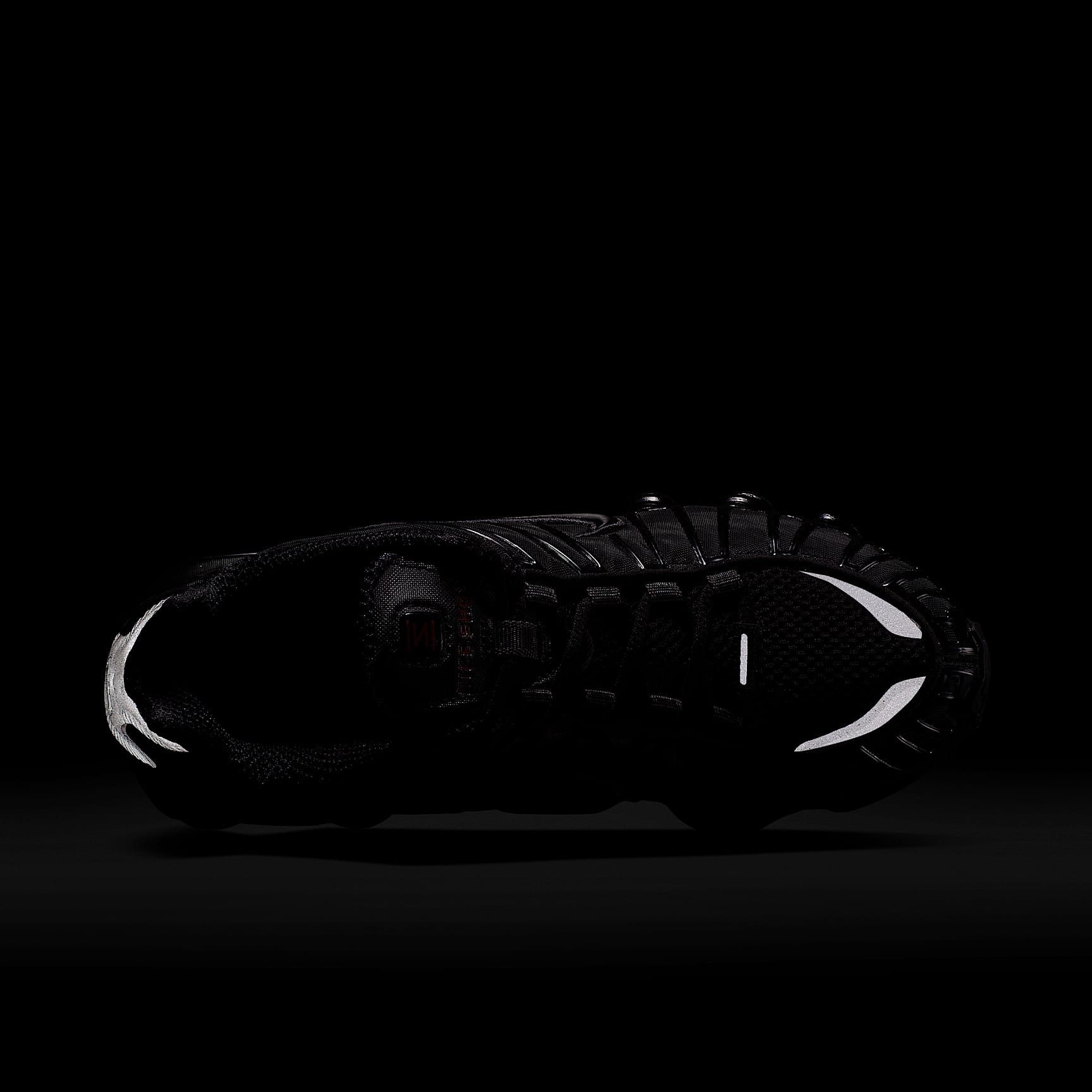 Nike Shox TL Schuh (Damen) – Schwarz/Metallic Hematite/Max Orange/Schwarz