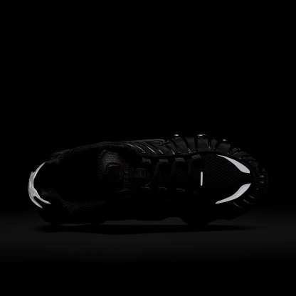 Nike Shox TL Schuh (Damen) – Schwarz/Metallic Hematite/Max Orange/Schwarz