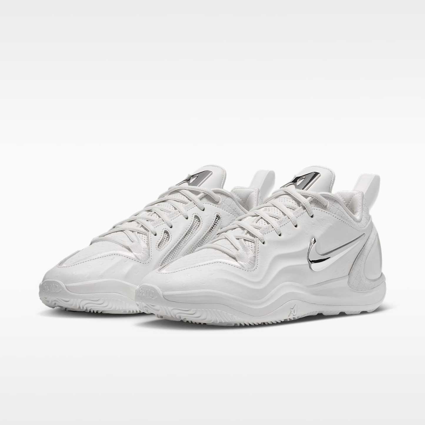 A'Two "White Label LX" A'ja Wilson Basketballschuh – Sail/Schwarz/Metallic Silver