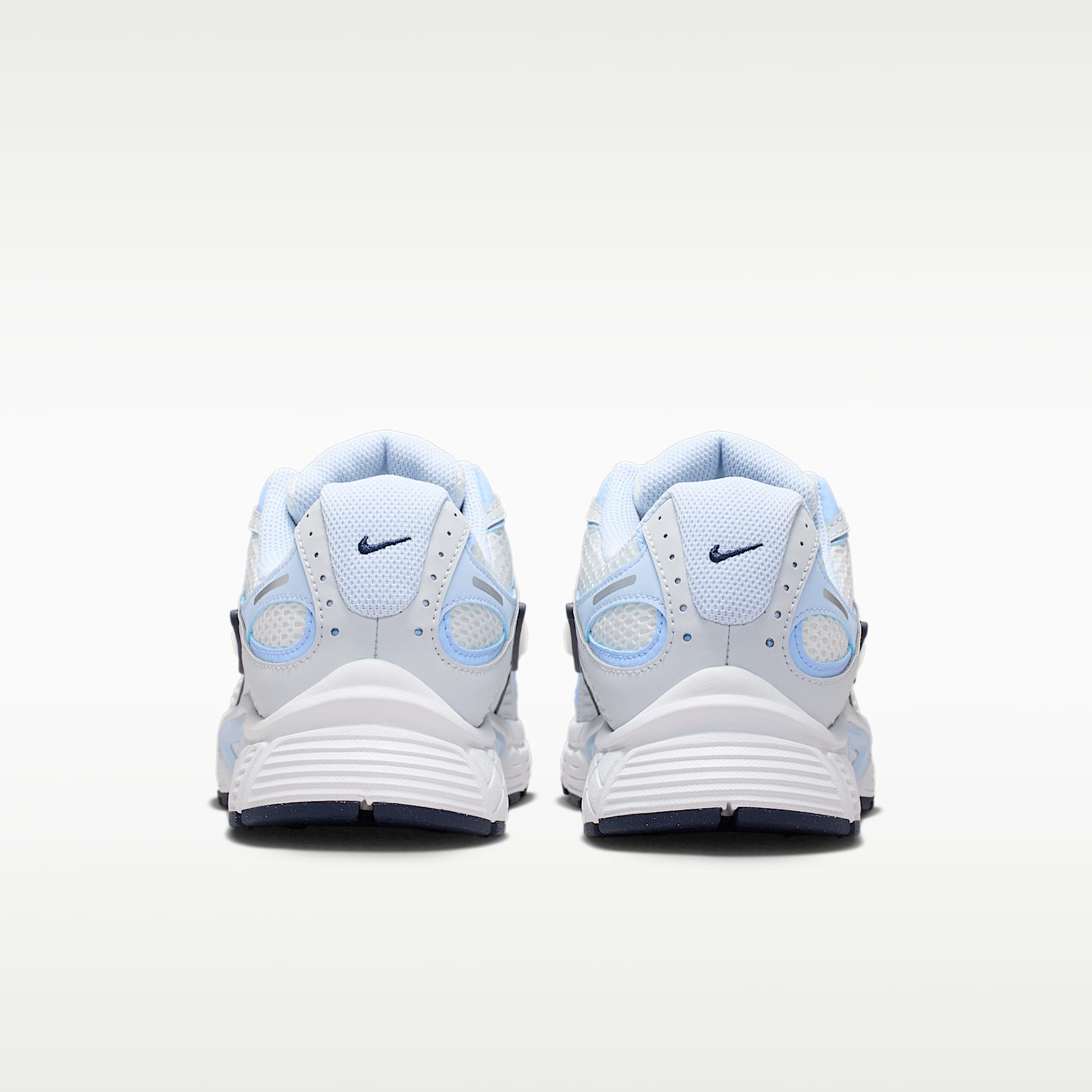 Nike V5 RNR Schuh (Damen) – Off White/Hydrogen Blue/Aluminum/Off White