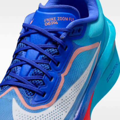 Nike Zoom Fly 6 Straßenlaufschuh für Wettkämpfe (Herren) – Racer Blue/Blue Lightning/Atomic Pink/Weiß
