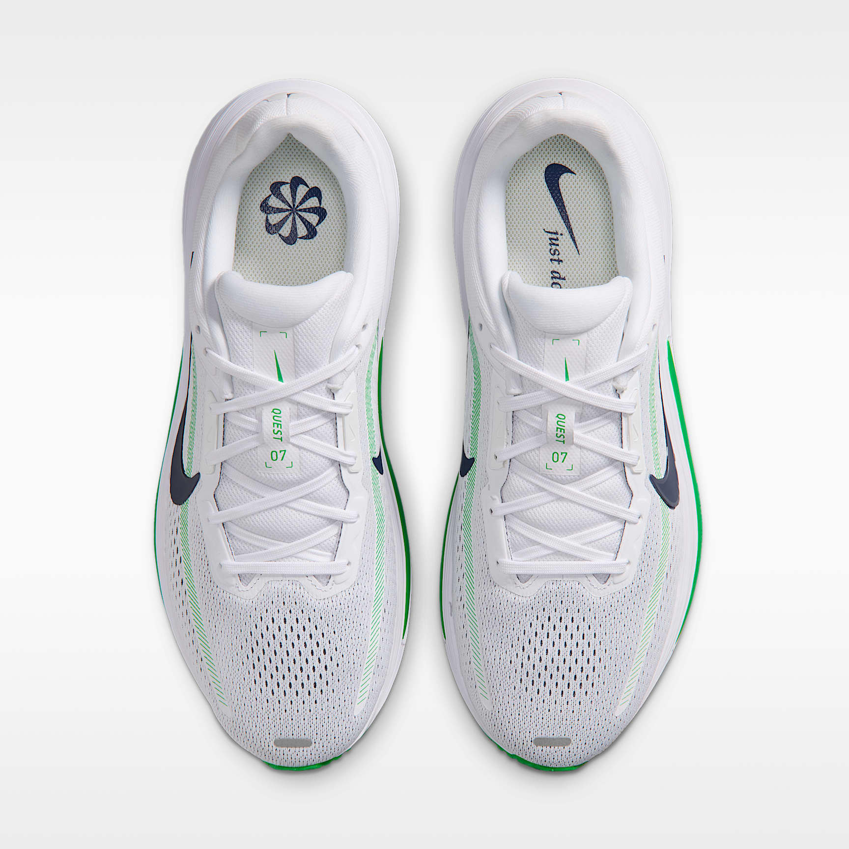 Nike Quest 7 Straßenlaufschuhe (Herren) – Weiß/Green Spark/Midnight Navy