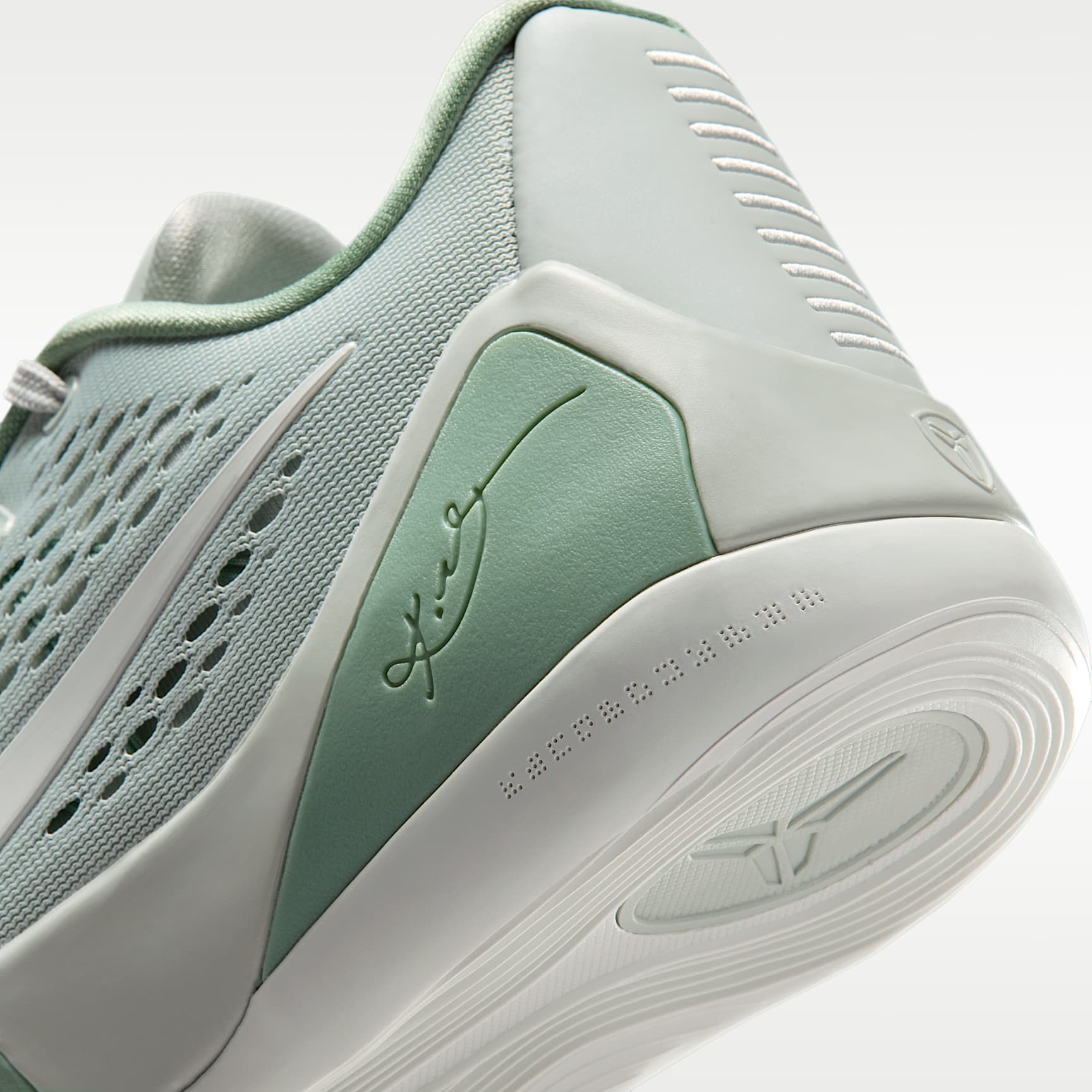 Kobe IX Elite Low EM Protro Basketballschuh – Light Silver/Summit White/Steam
