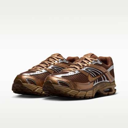 Nike Air Max Moto 2K Schuh mit reflektierenden Akzenten (Damen) – Light British Tan/Cacao Wow/Metallic Silver/Dark Driftwood