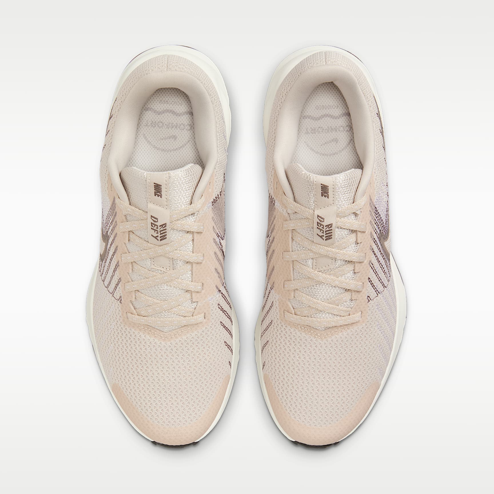 Nike Run Defy Straßenlaufschuh (Damen) – Light Orewood Brown/Cave Stone/Weiß/College Grey