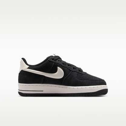 Nike Air Force 1 LV8 Schuh (ältere Kinder) – Schwarz/Sail