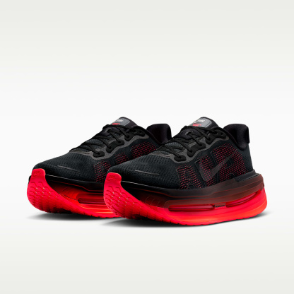 Nike Vomero Premium Straßenlaufschuh (Herren) – Schwarz/Bright Crimson/Schwarz