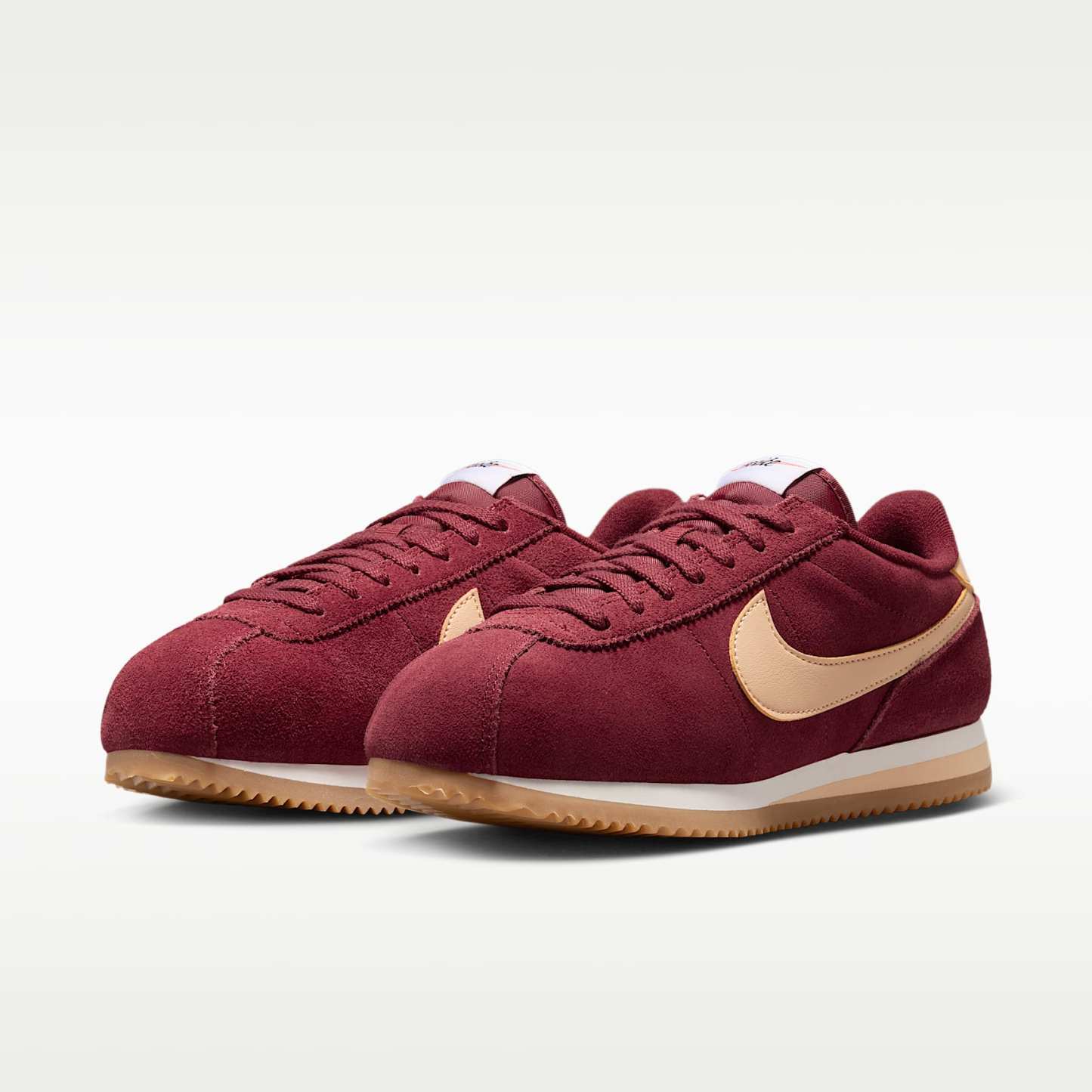 Nike Cortez Schuh (Damen) – Team Red/Sail/Gum Light Brown/Ice Peach