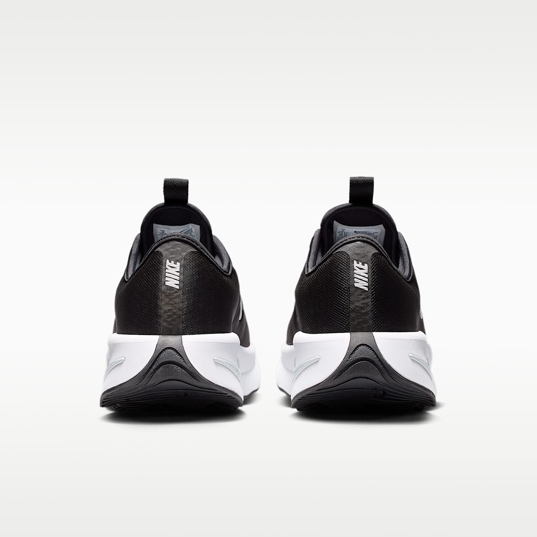 Nike Motiva 2 Walking-Schuhe (Damen) – Schwarz/Pure Platinum/Weiß