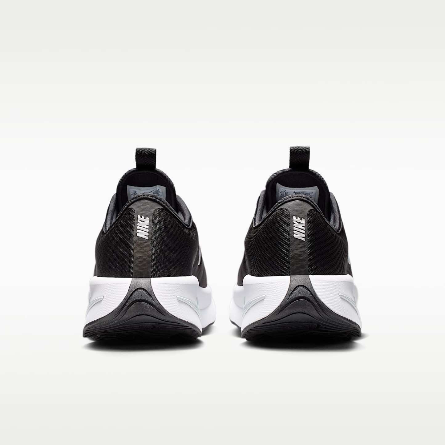 Nike Motiva 2 Walking-Schuhe (Damen) – Schwarz/Pure Platinum/Weiß