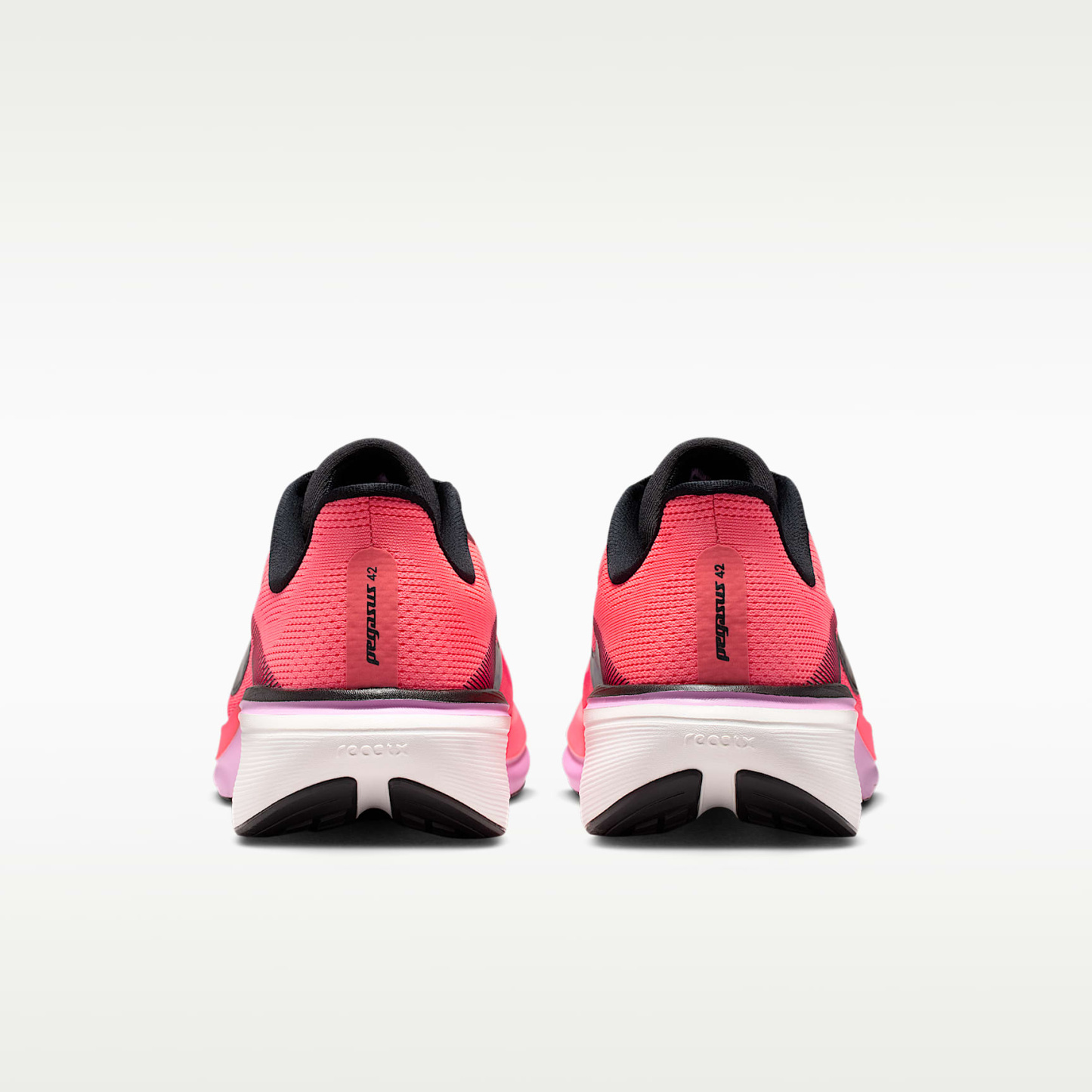 Nike Pegasus 42 Straßenlaufschuh (Damen) – Lava Glow/Flash Crimson/Light Magenta/Schwarz