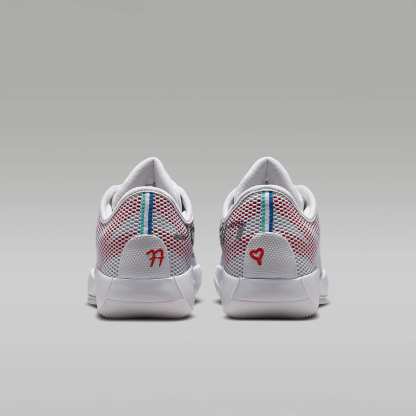 Luka 77 Basketballschuh – Weiß/Swan/Picante Red