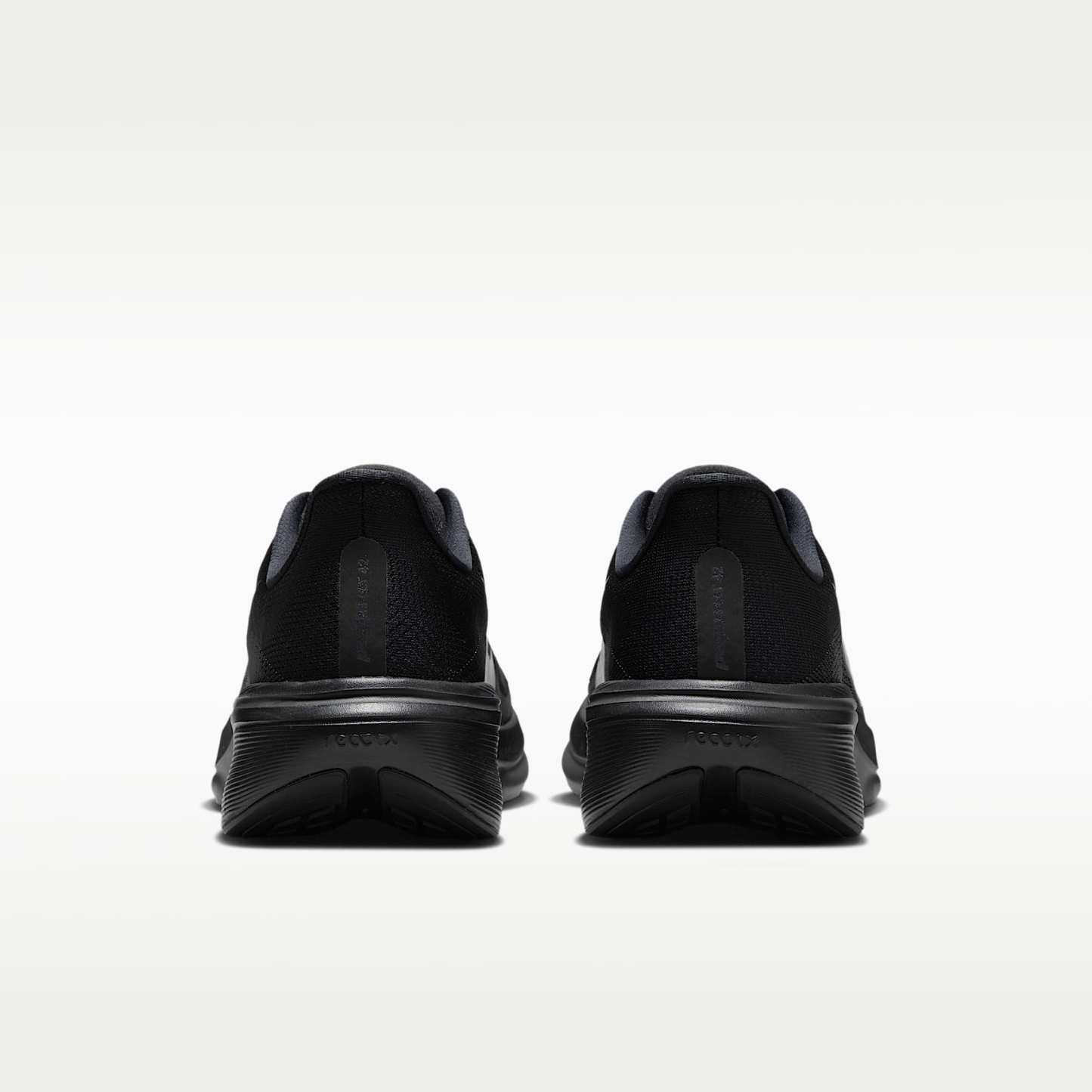 Nike Pegasus 42 Straßenlaufschuh (Herren) – Schwarz/Anthracite/Schwarz