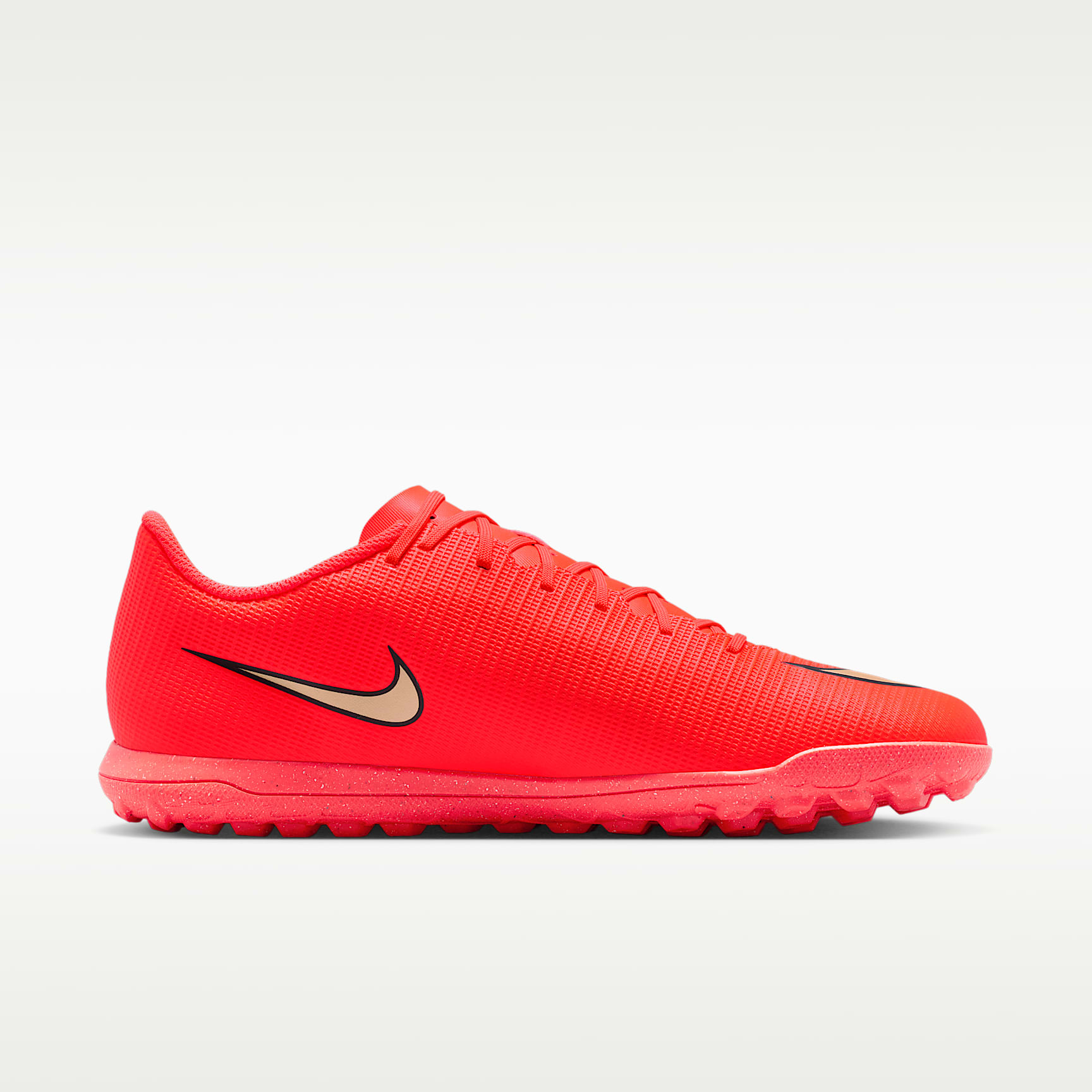 Nike Mercurial Vapor 17 Club Low-Top-Fußballschuh für Turf – Bright Crimson/Blur