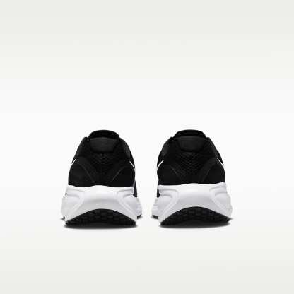 Nike Revolution 8 Straßenlaufschuh (Herren, weit) – Schwarz/Schwarz/Weiß