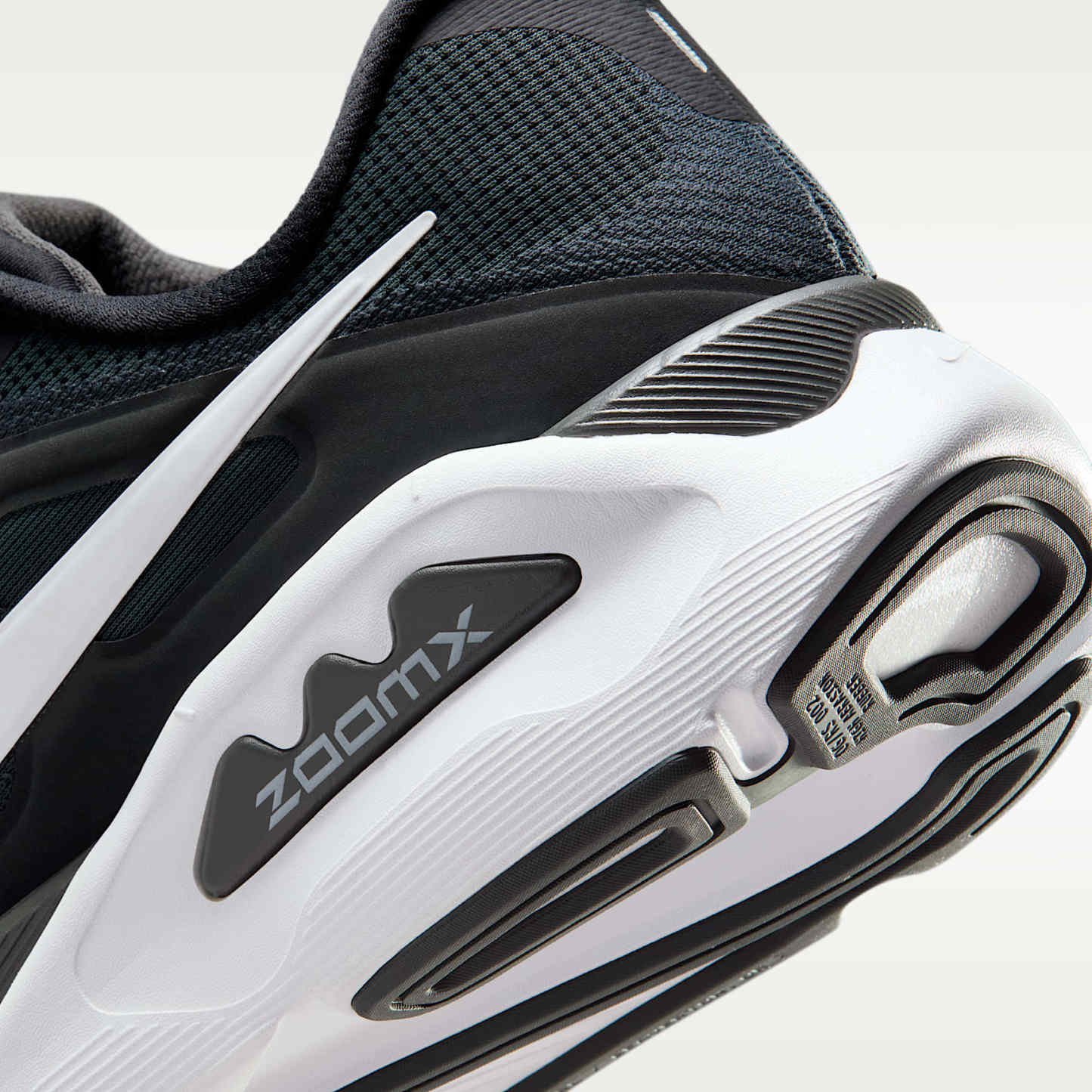 Nike Structure Plus Straßenlaufschuh (Herren) – Schwarz/Anthracite/Weiß