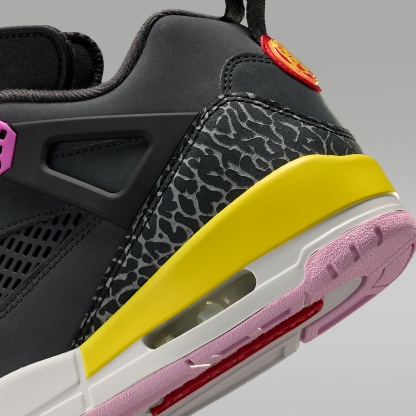 Jordan Spizike Low Herrenschuh – Anthracite/Schwarz/Wolf Grey/University Red