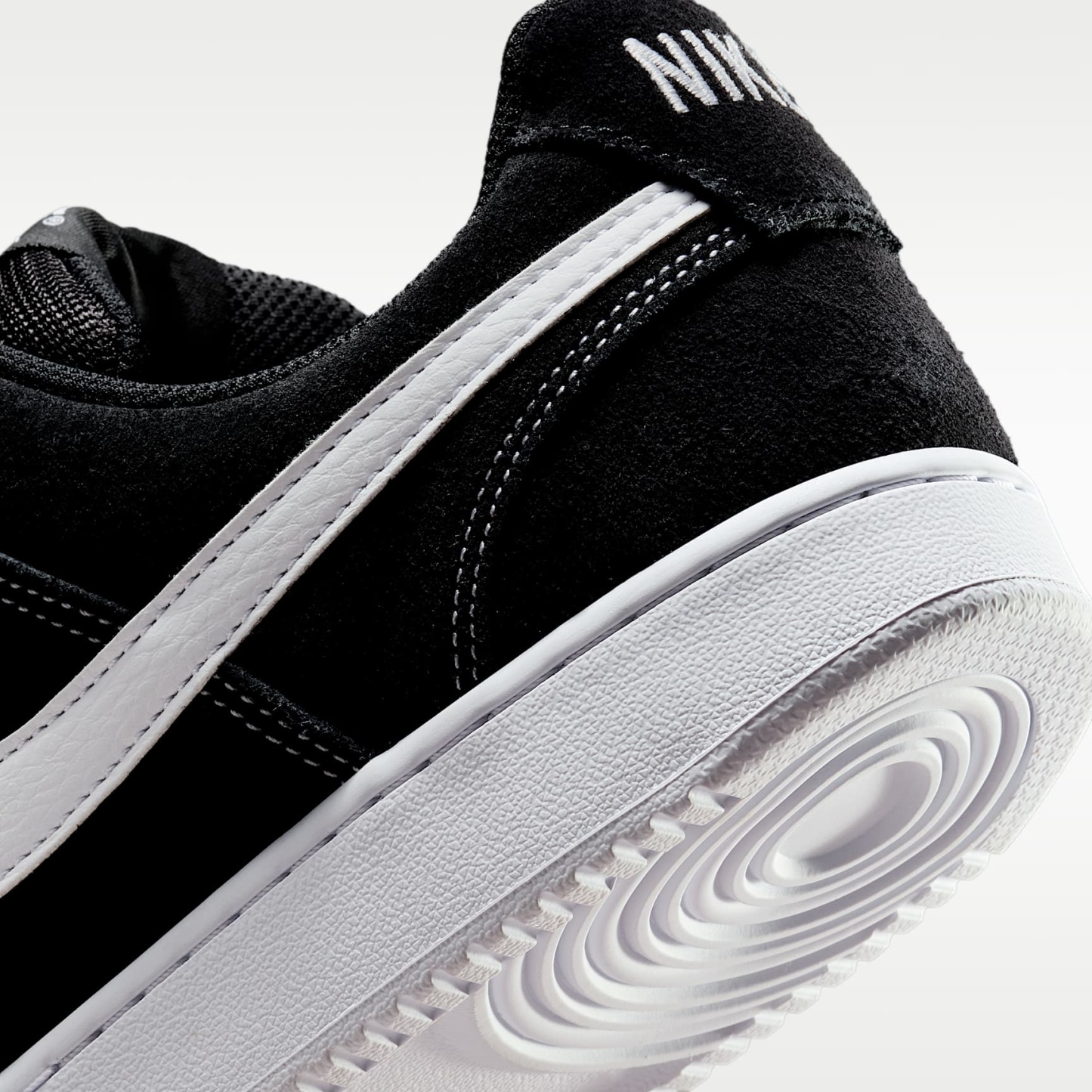 Nike Court Vision Low FL Schuh (Herren) – Schwarz/Weiß