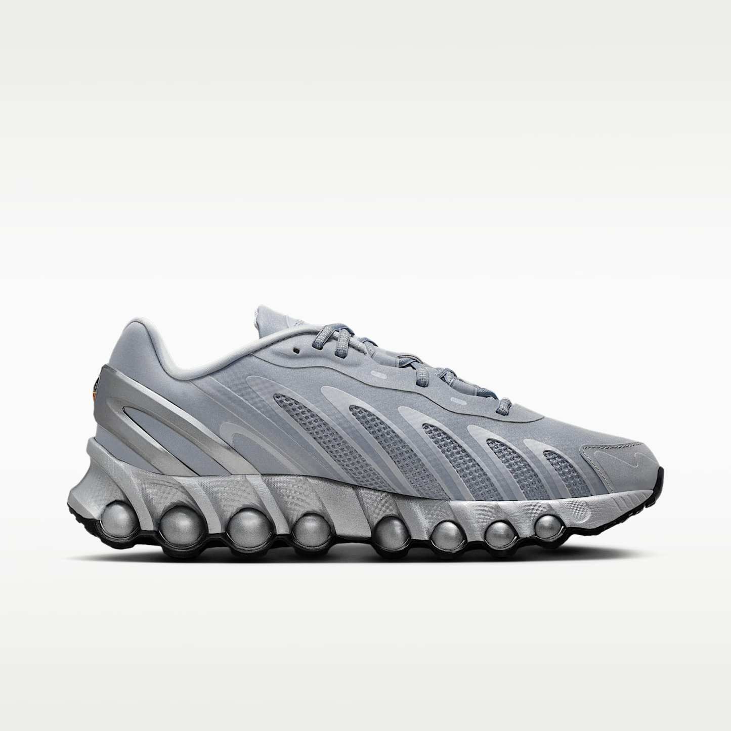 Nike Air Max Dn8 Schuh (Herren) – Metallic Silver/Schwarz/Metallic Silver