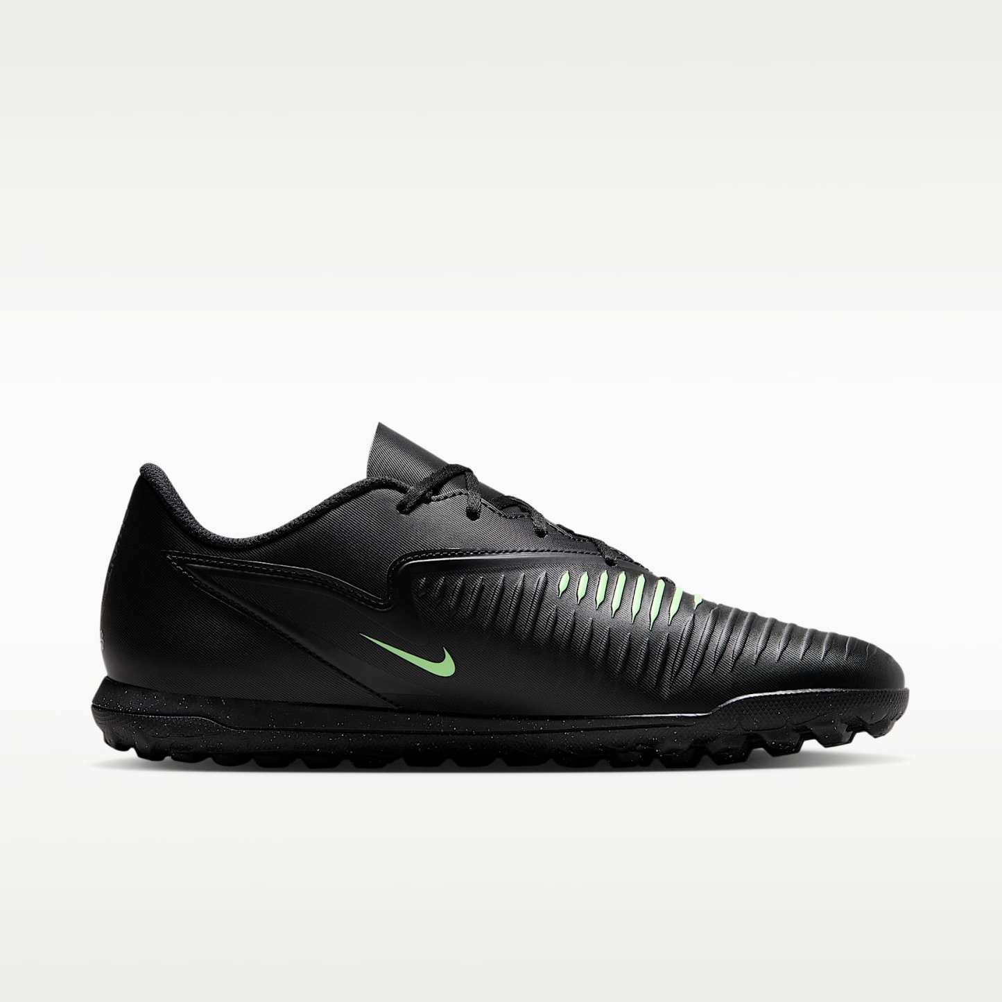 Nike Phantom 6 Low Club Fußballschuh für Turf – Schwarz/Schwarz/Illusion Green