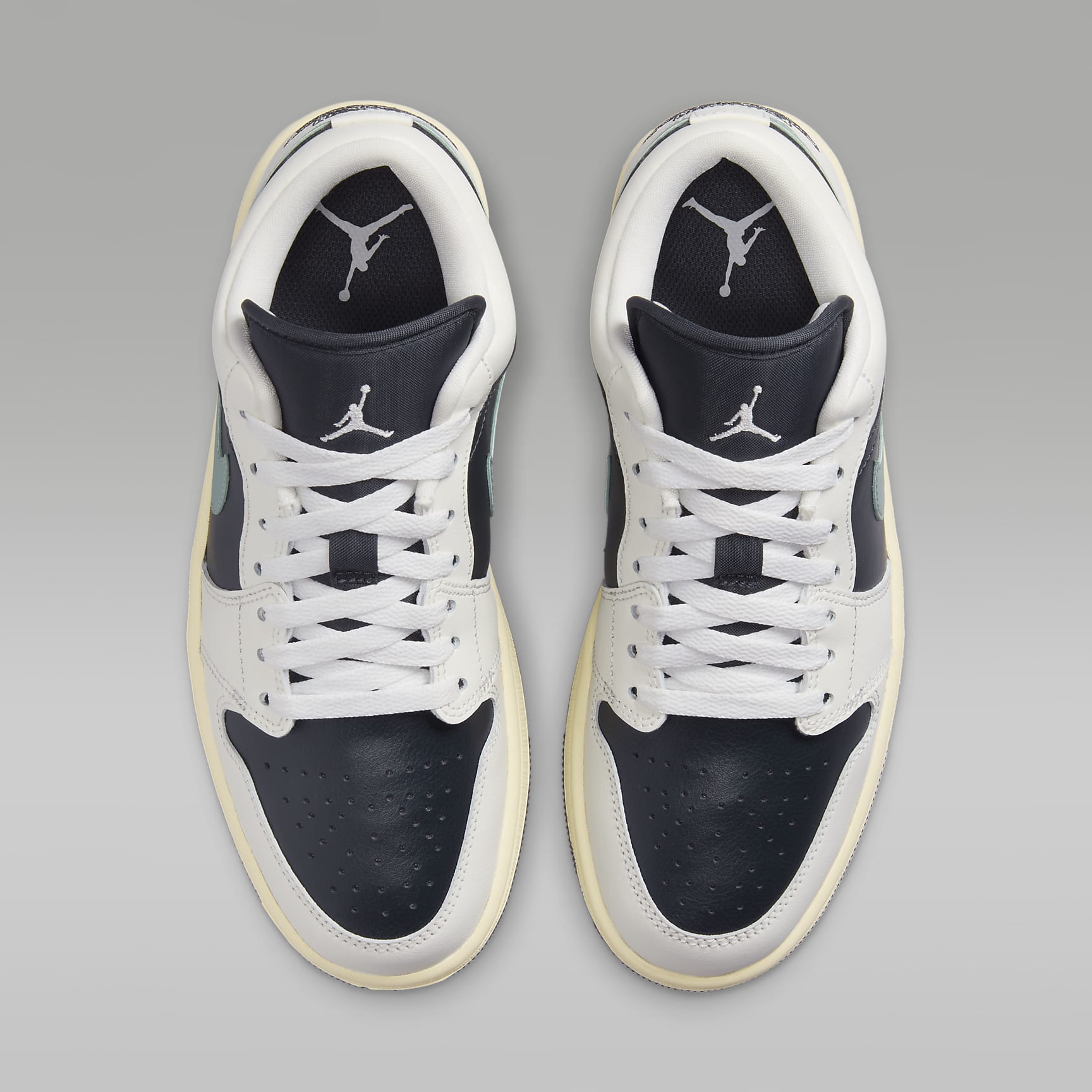 Air Jordan 1 Low Damenschuh – Anthracite/Sail/Legend Sand/Jade Smoke