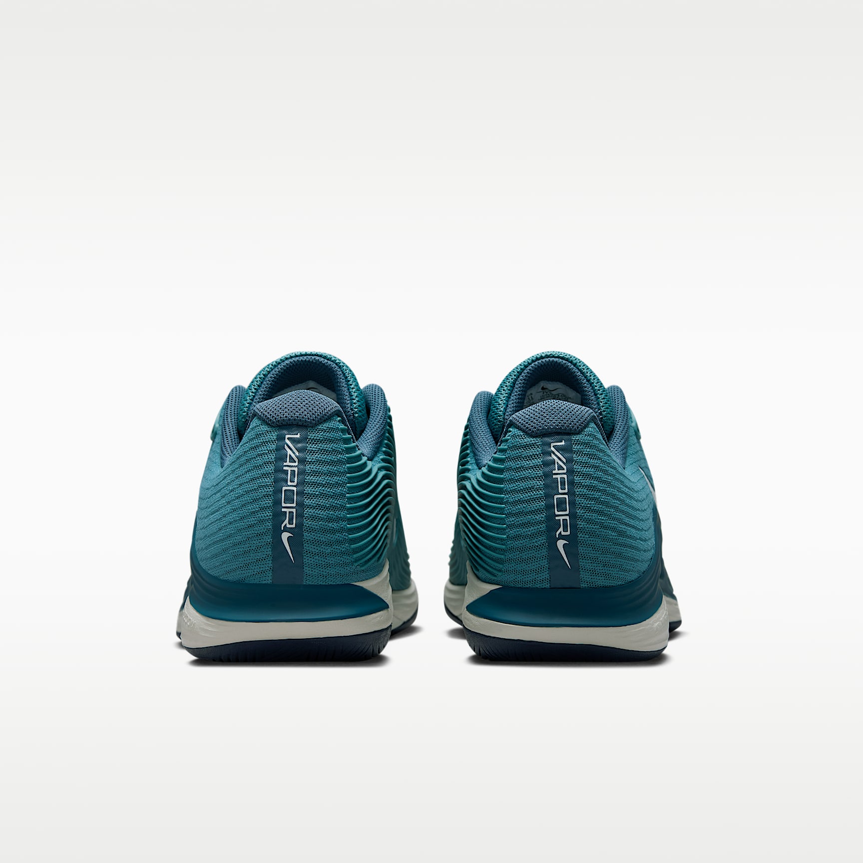 Nike Vapor 12 Tennisschuh für Hartplätze (Herren) – Smokey Blue/Light Bone/New Slate/Weiß